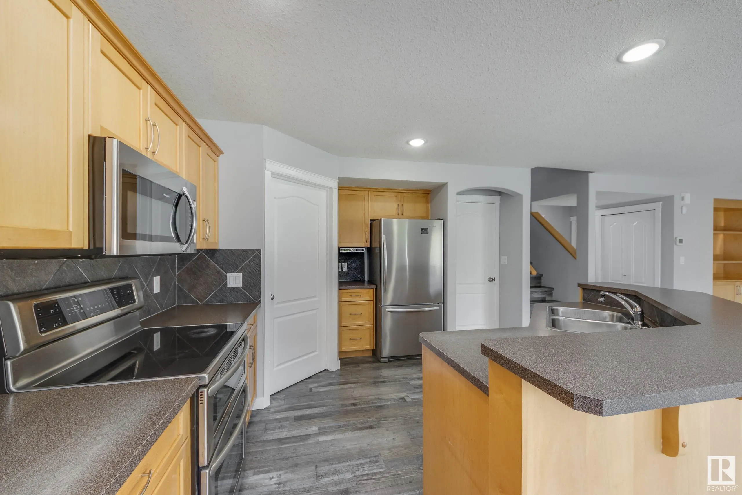 129 RIDGEBROOK Road