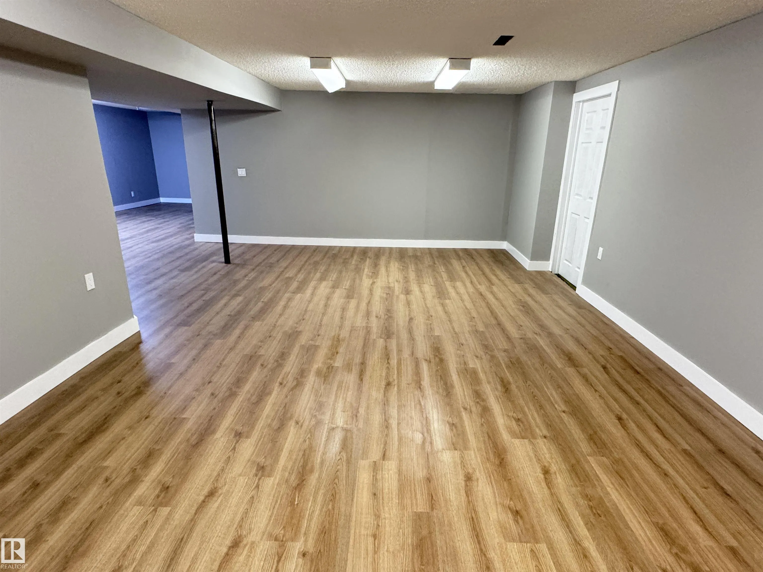 576 SAGE Crescent