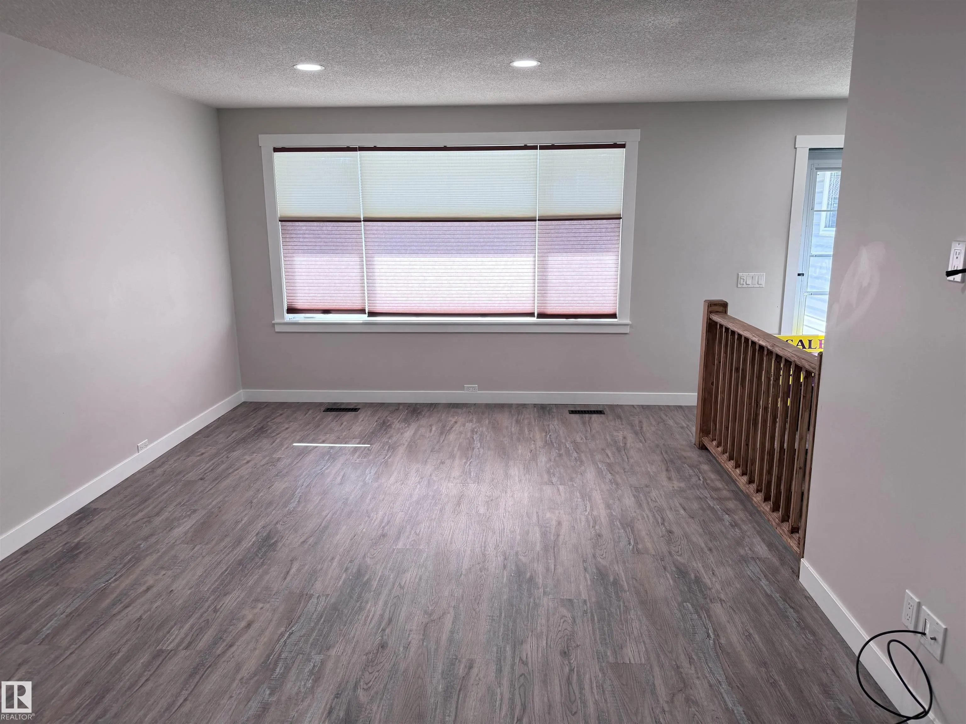576 SAGE Crescent