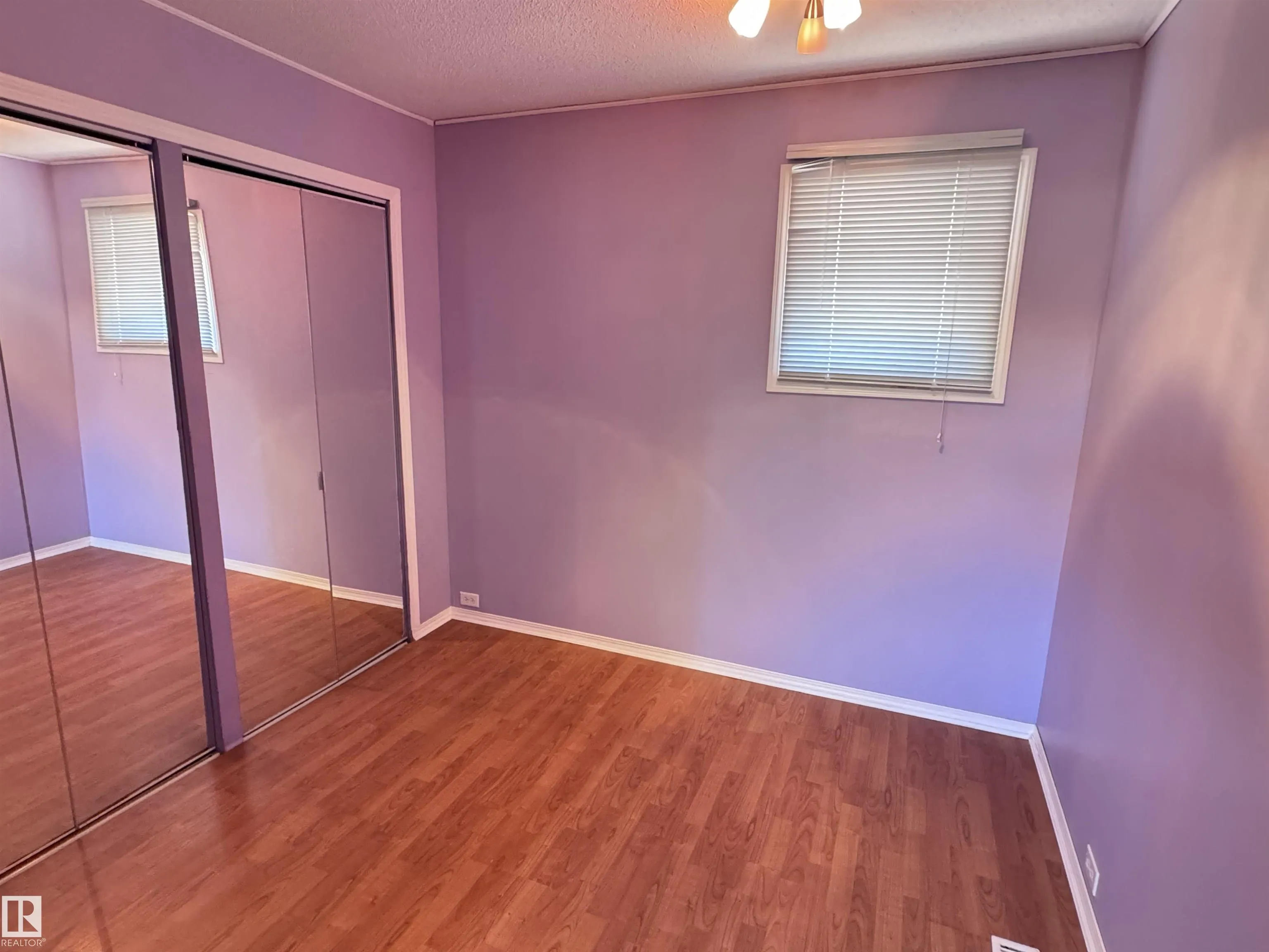 576 SAGE Crescent