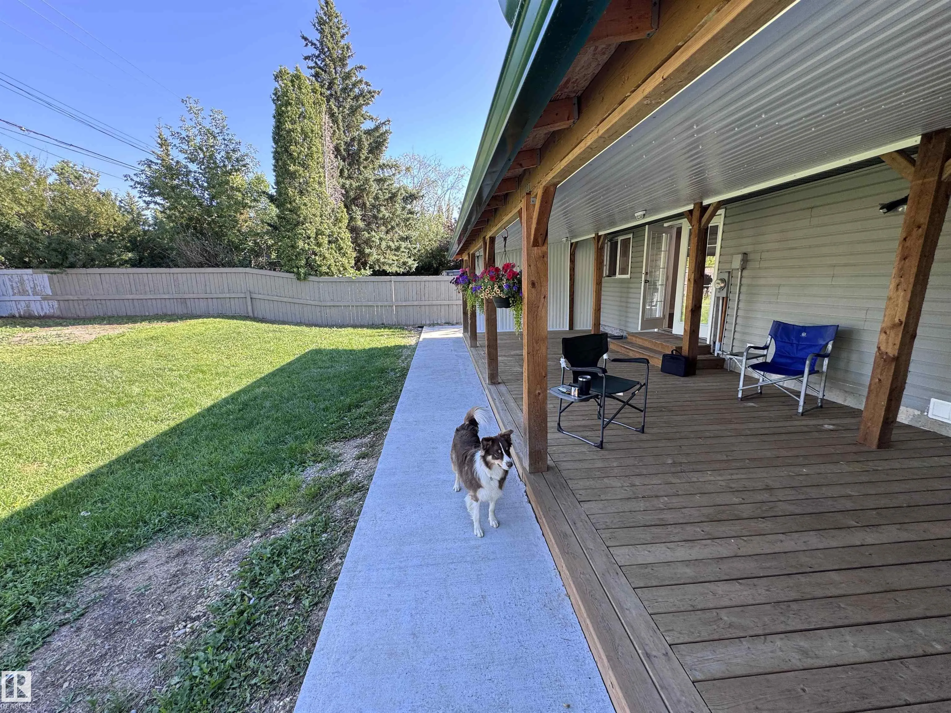 576 SAGE Crescent