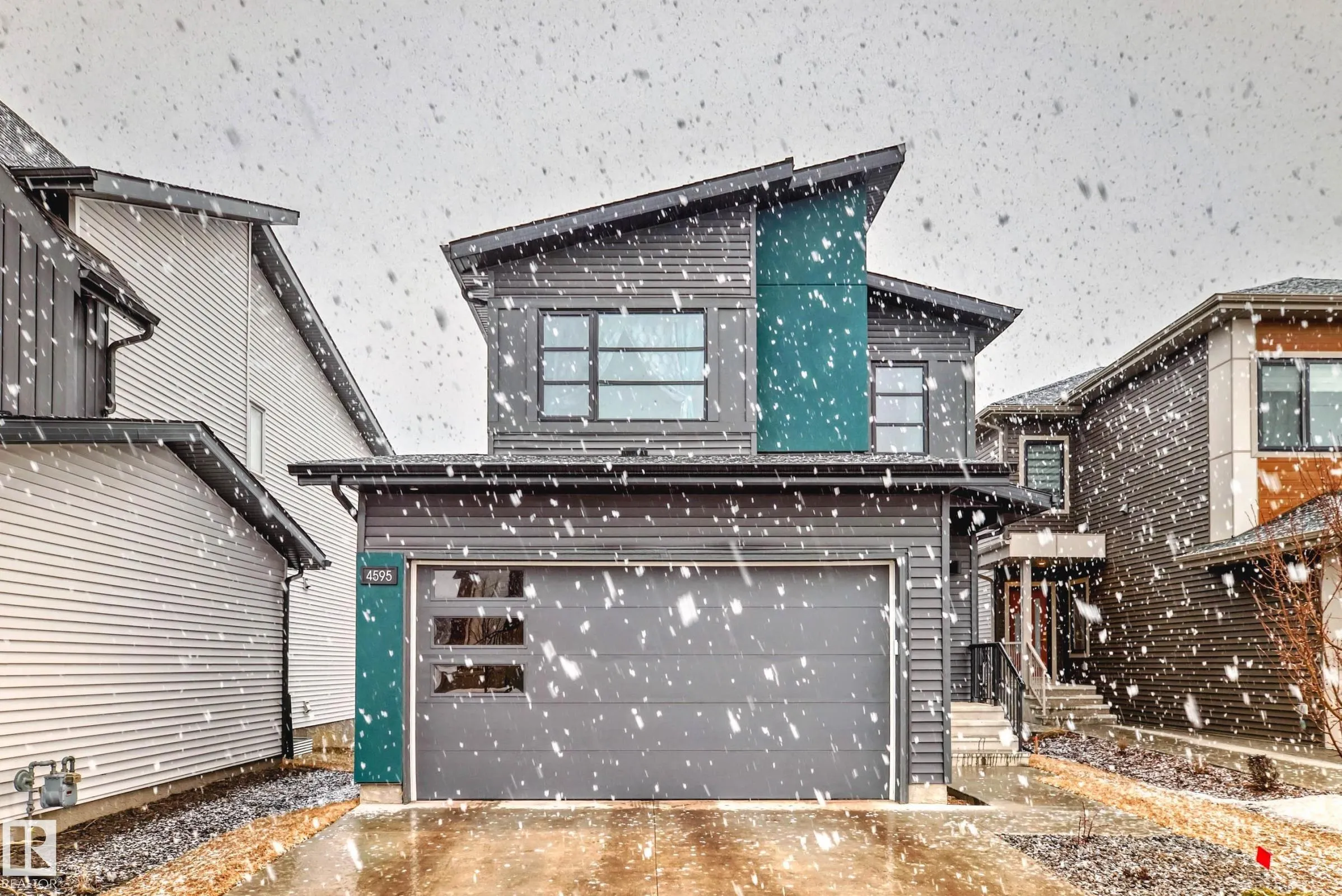 4595 66 St