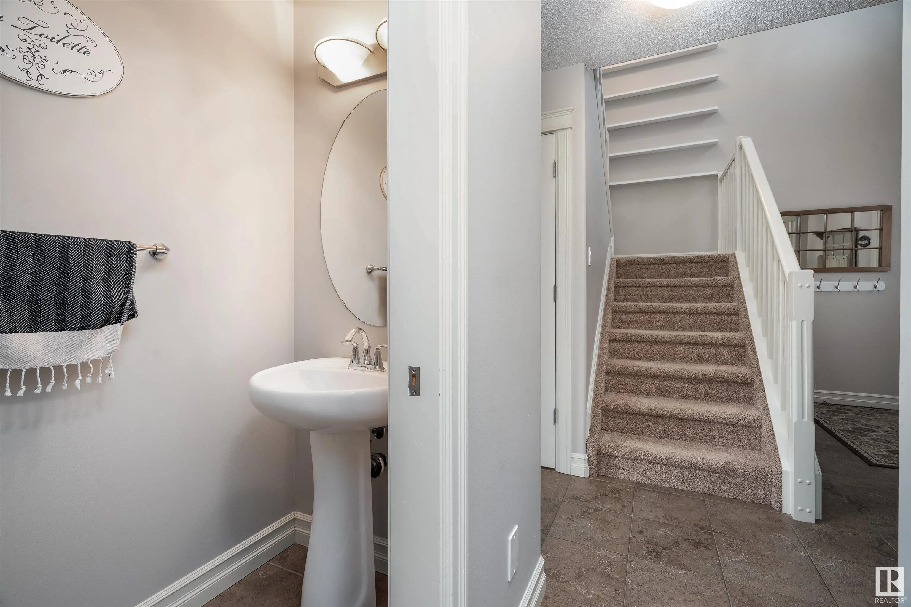 174 WOODBEND Way