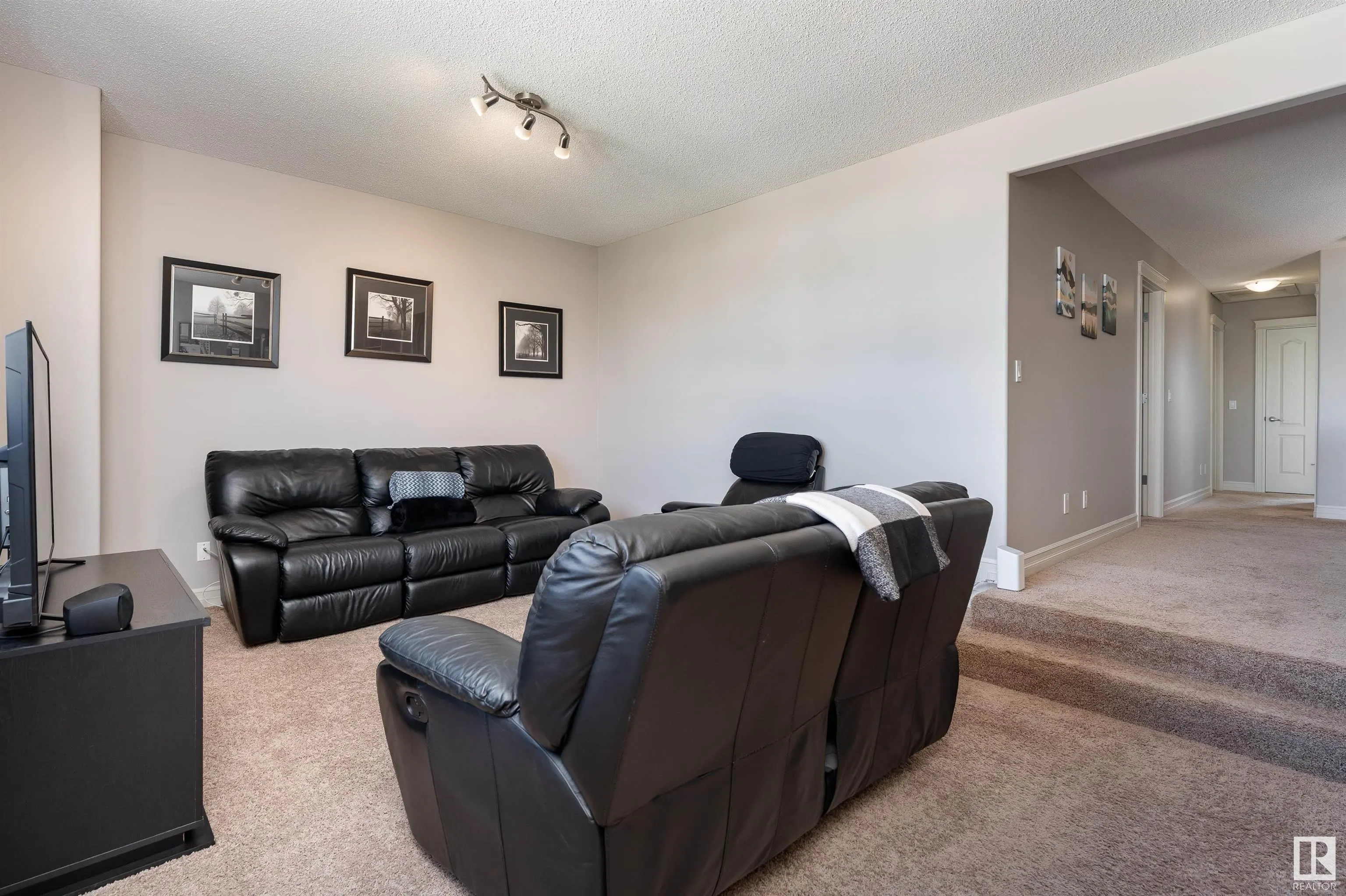 174 WOODBEND Way