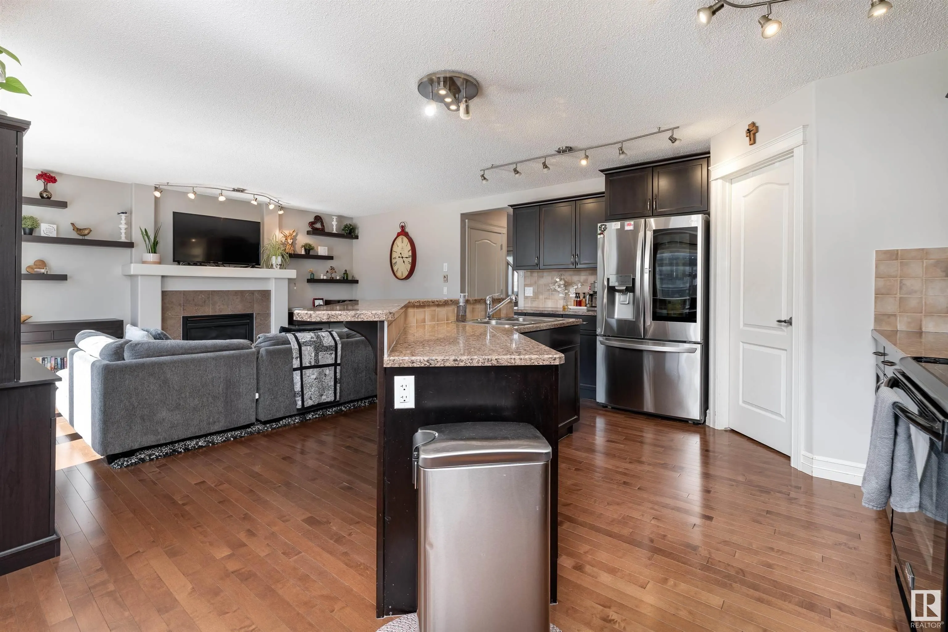 174 WOODBEND Way