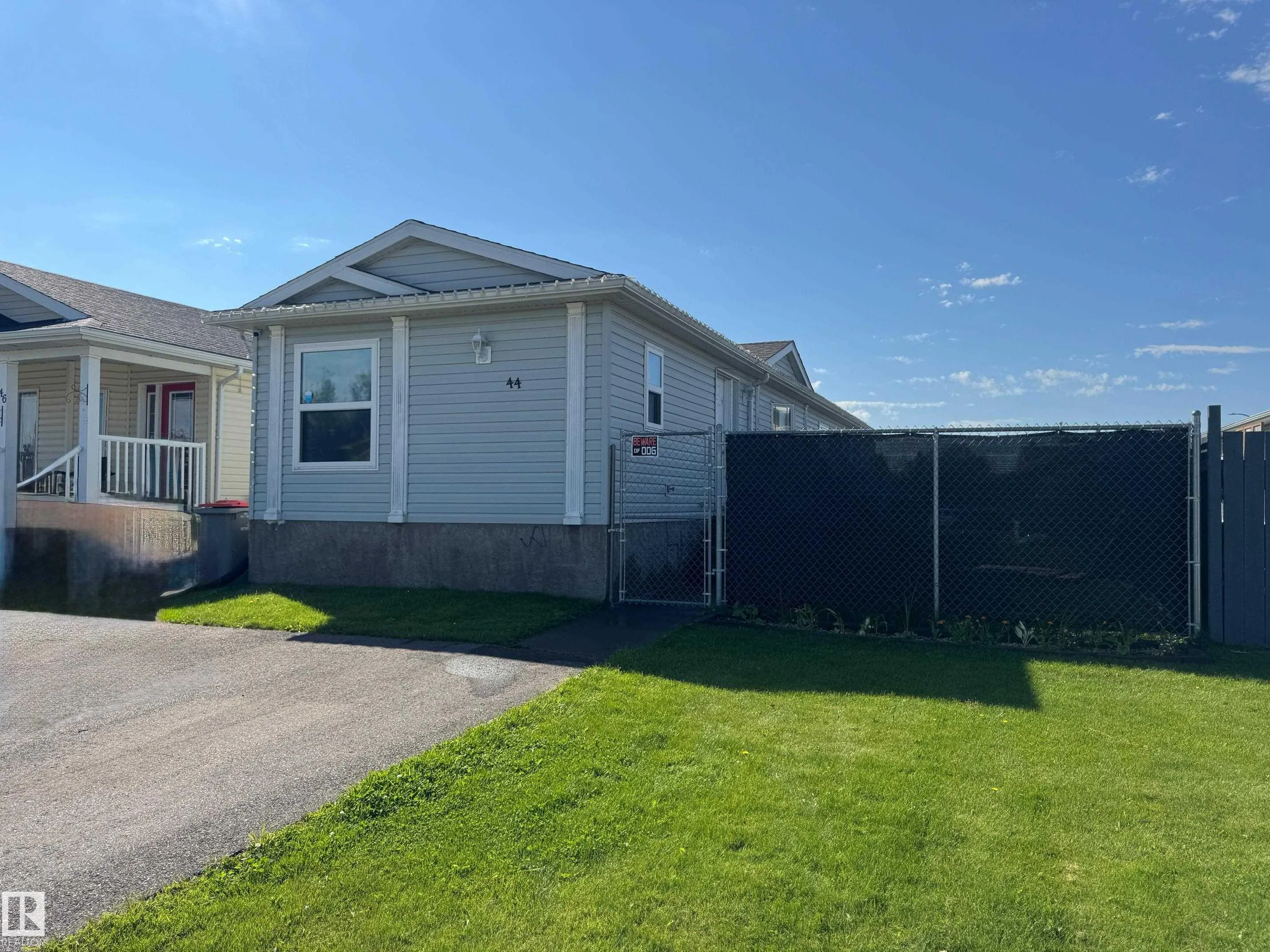44 JUTLAND Crescent