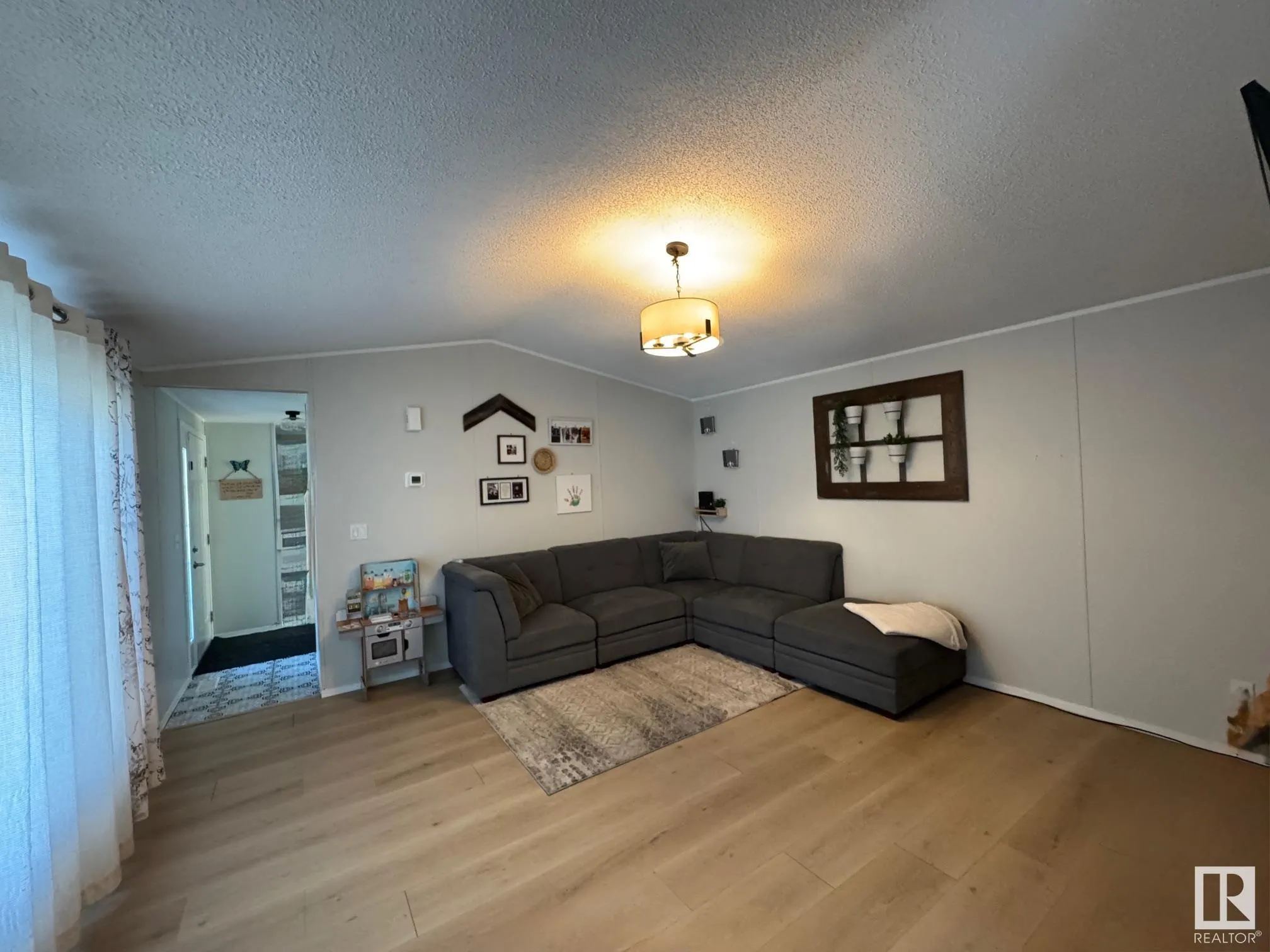 44 JUTLAND Crescent