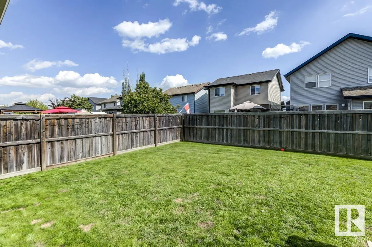148 BECKER Crescent