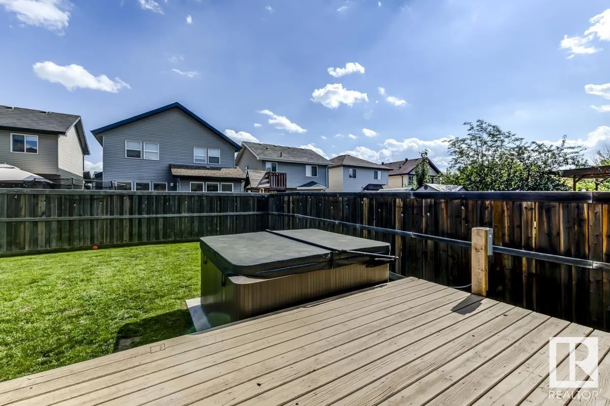 148 BECKER Crescent