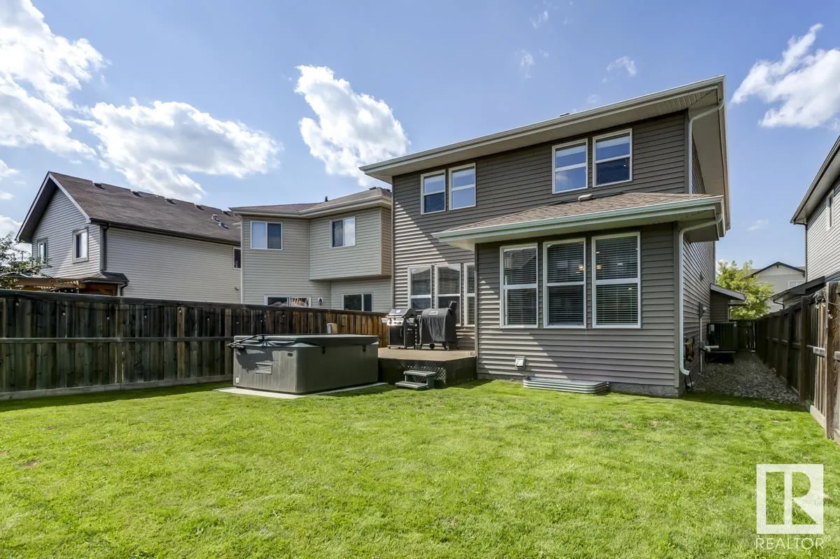 148 BECKER Crescent