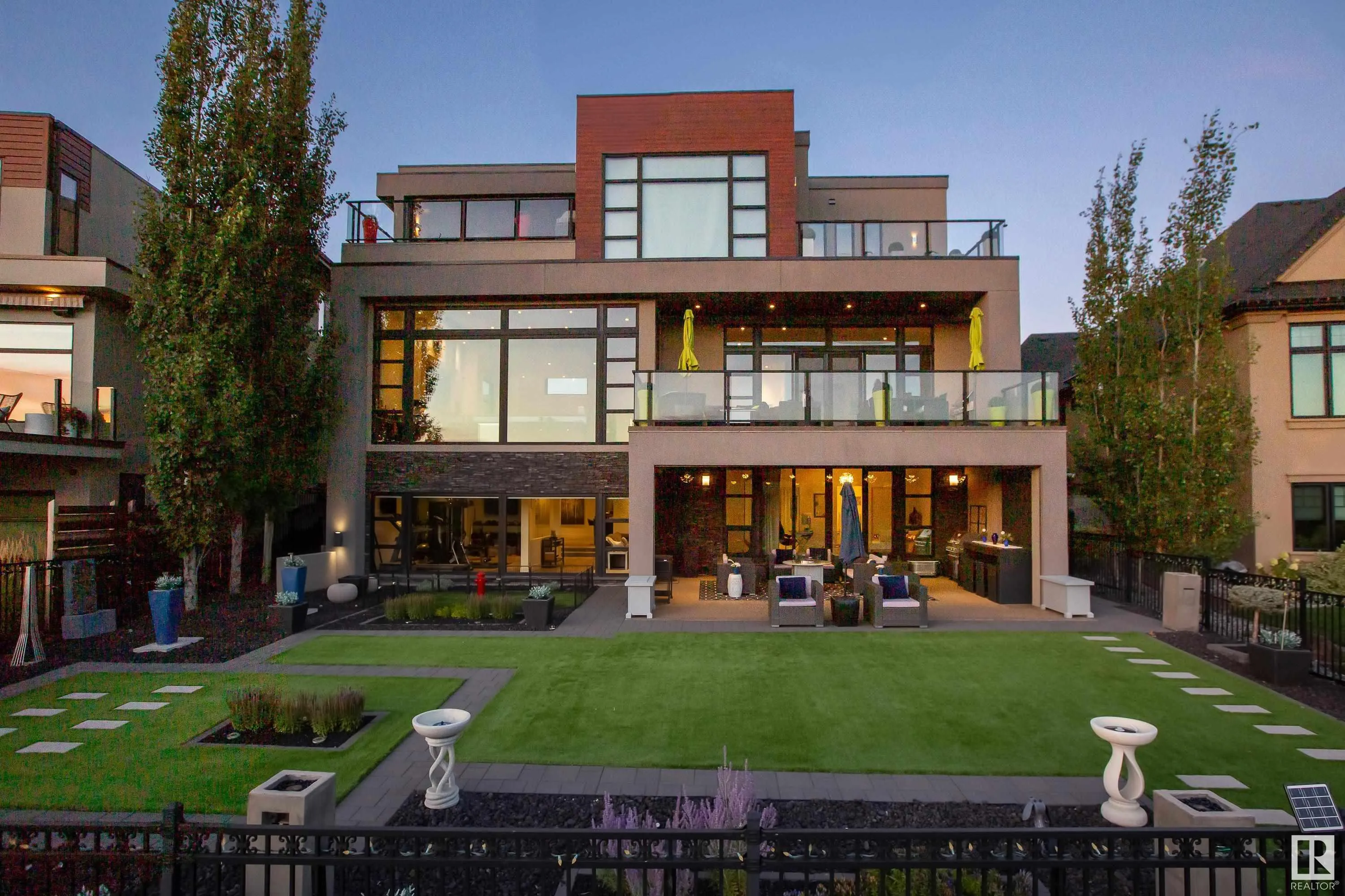 622 HOWATT Drive