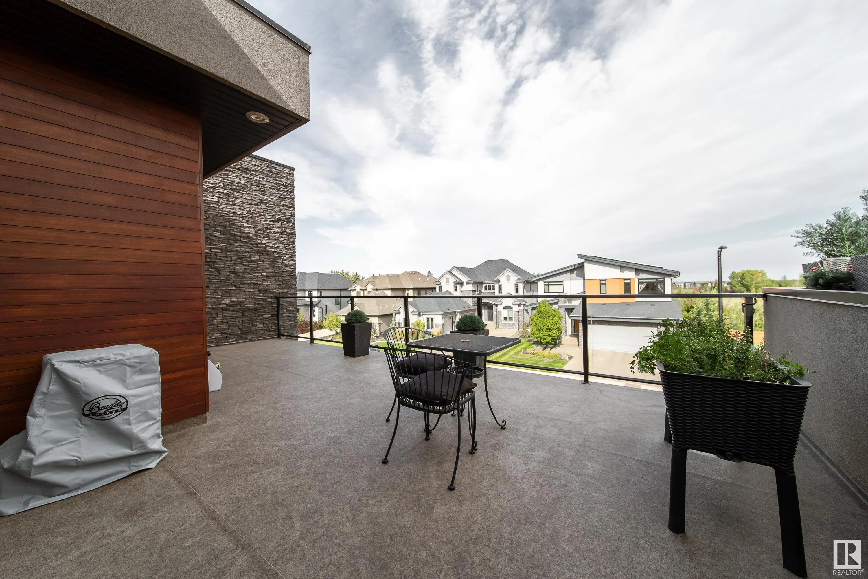 622 HOWATT Drive
