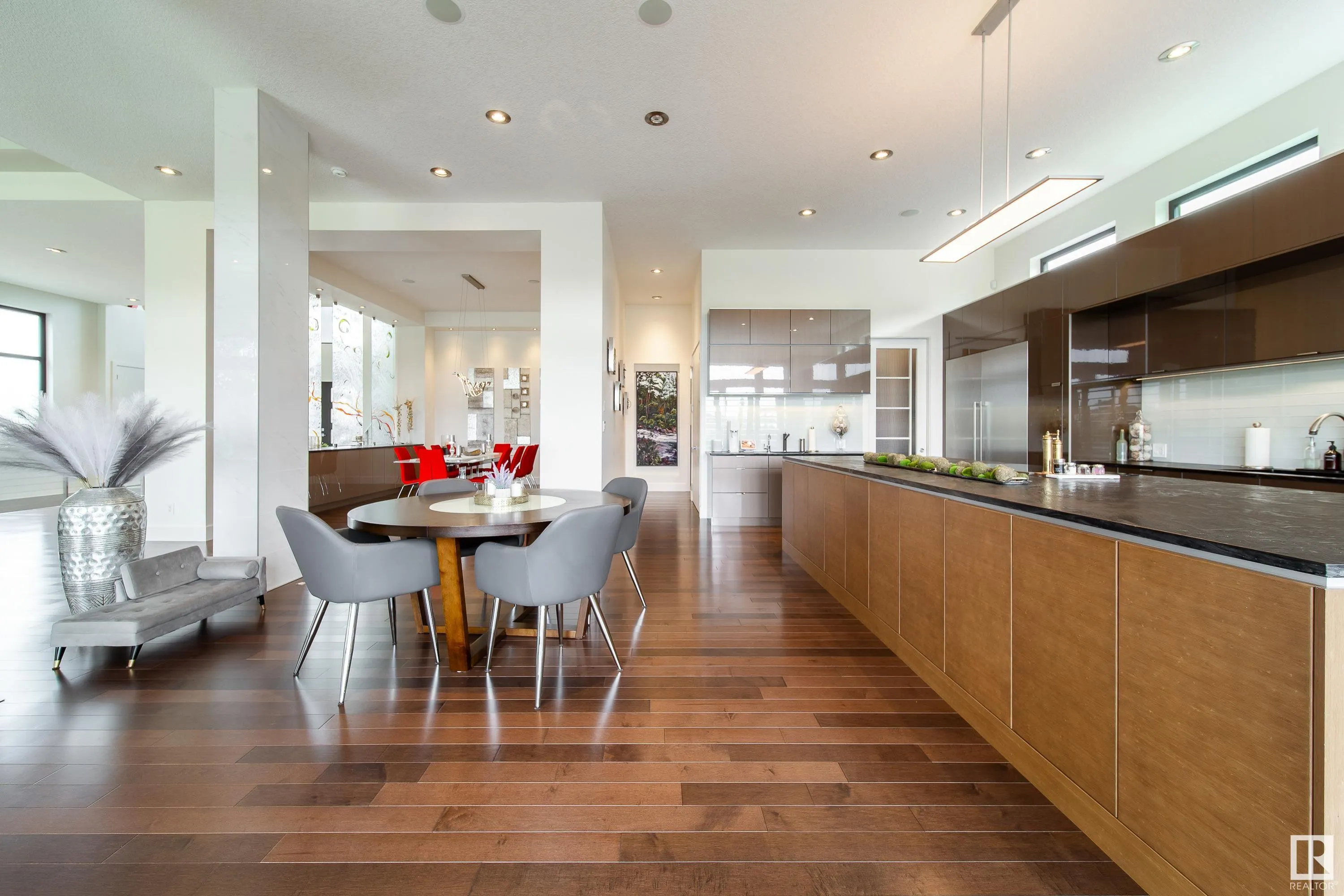 622 HOWATT Drive