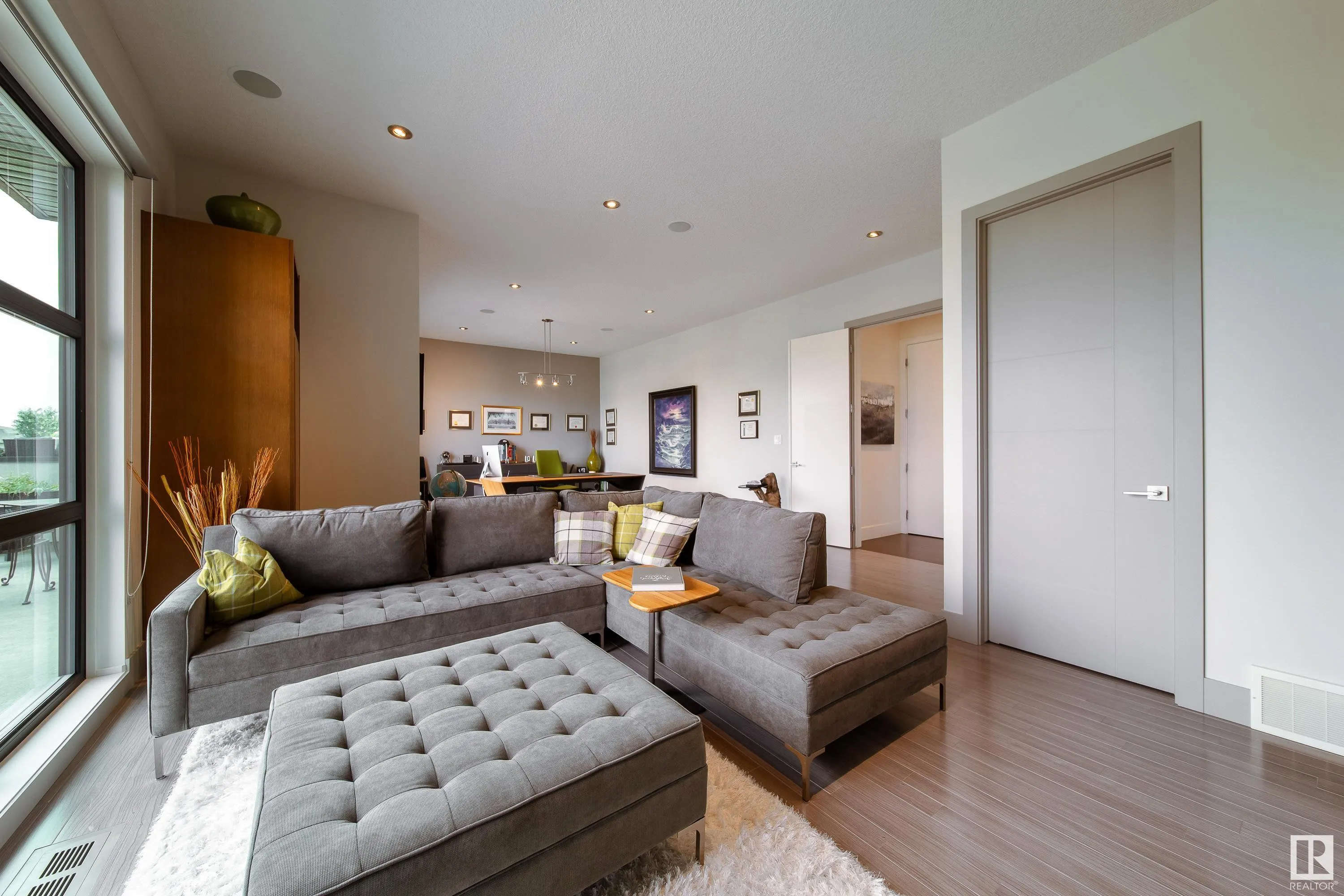 622 HOWATT Drive