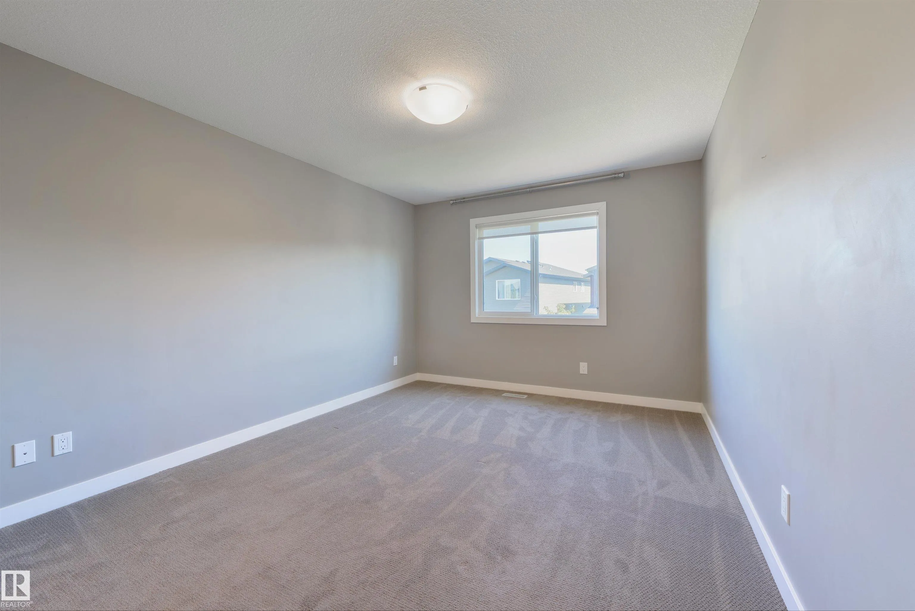 2328 WARE Crescent