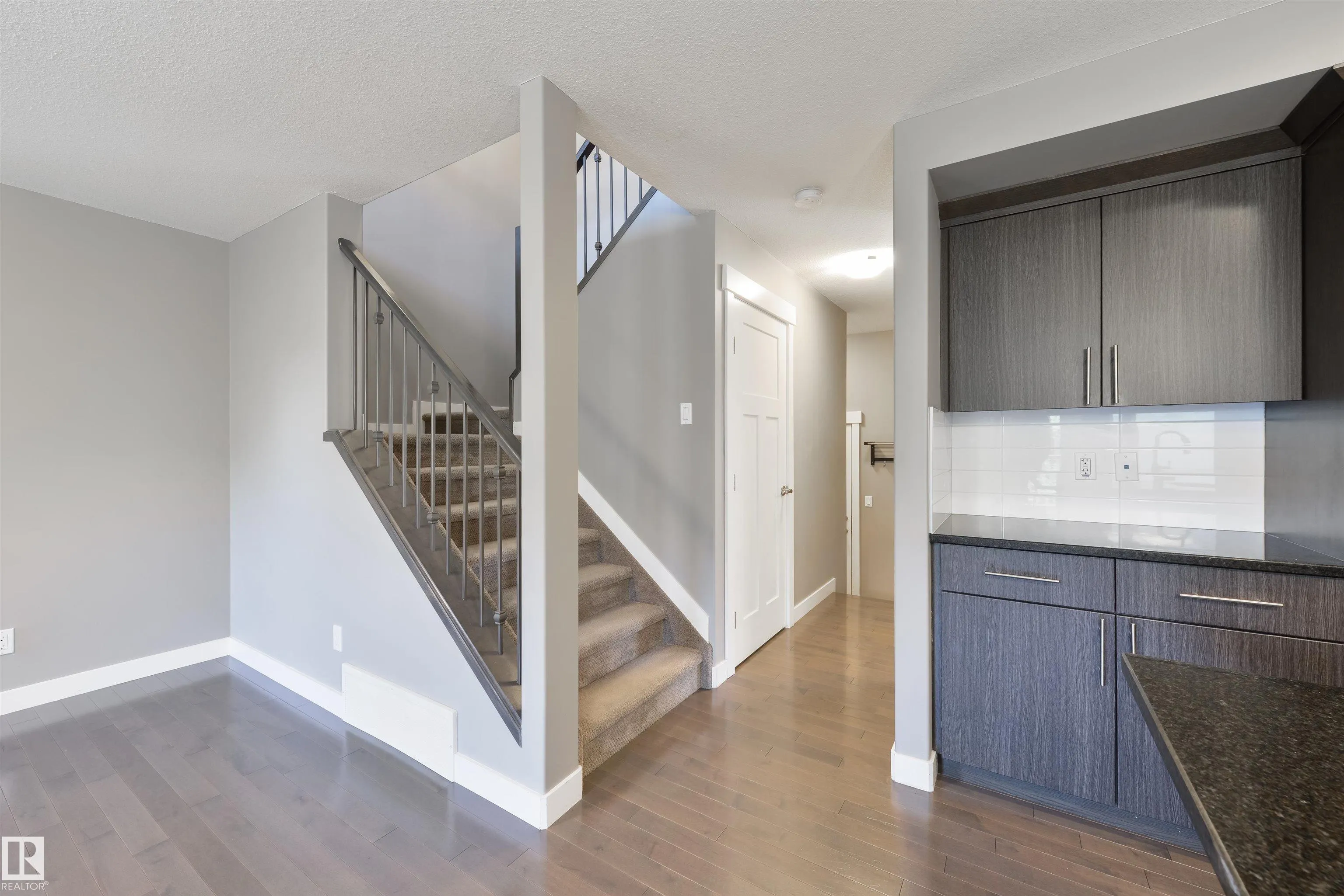 2328 WARE Crescent