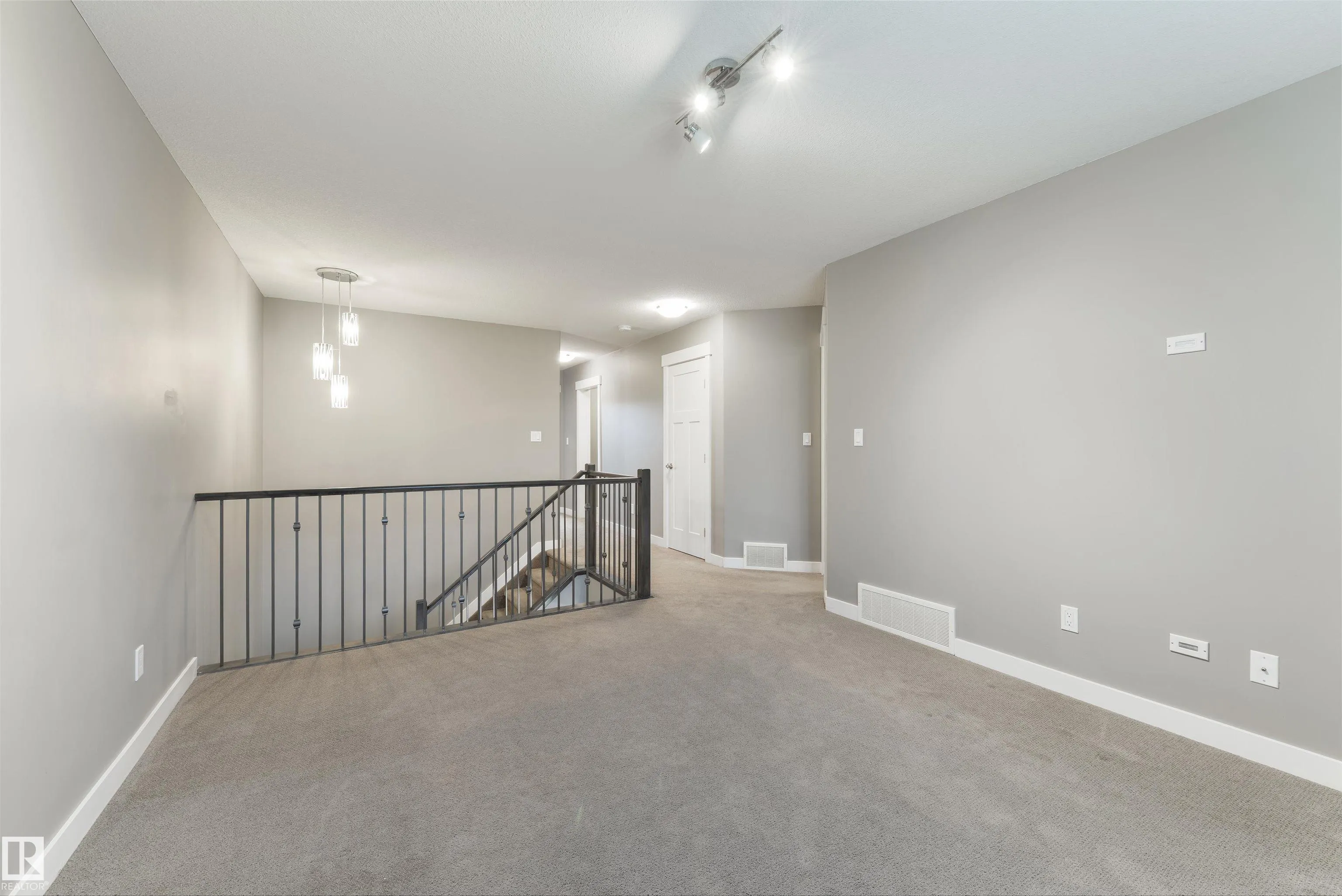 2328 WARE Crescent