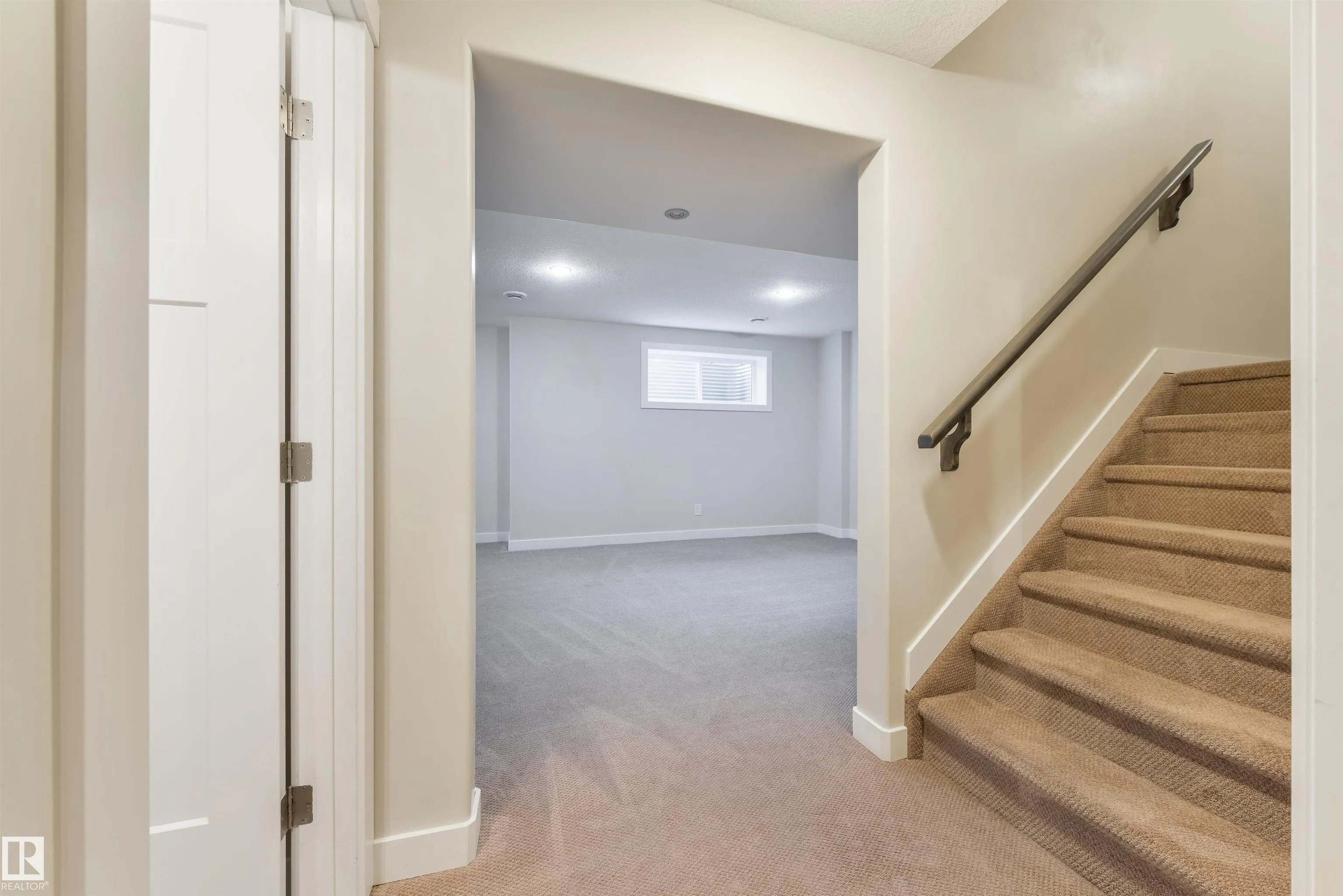 2328 WARE Crescent