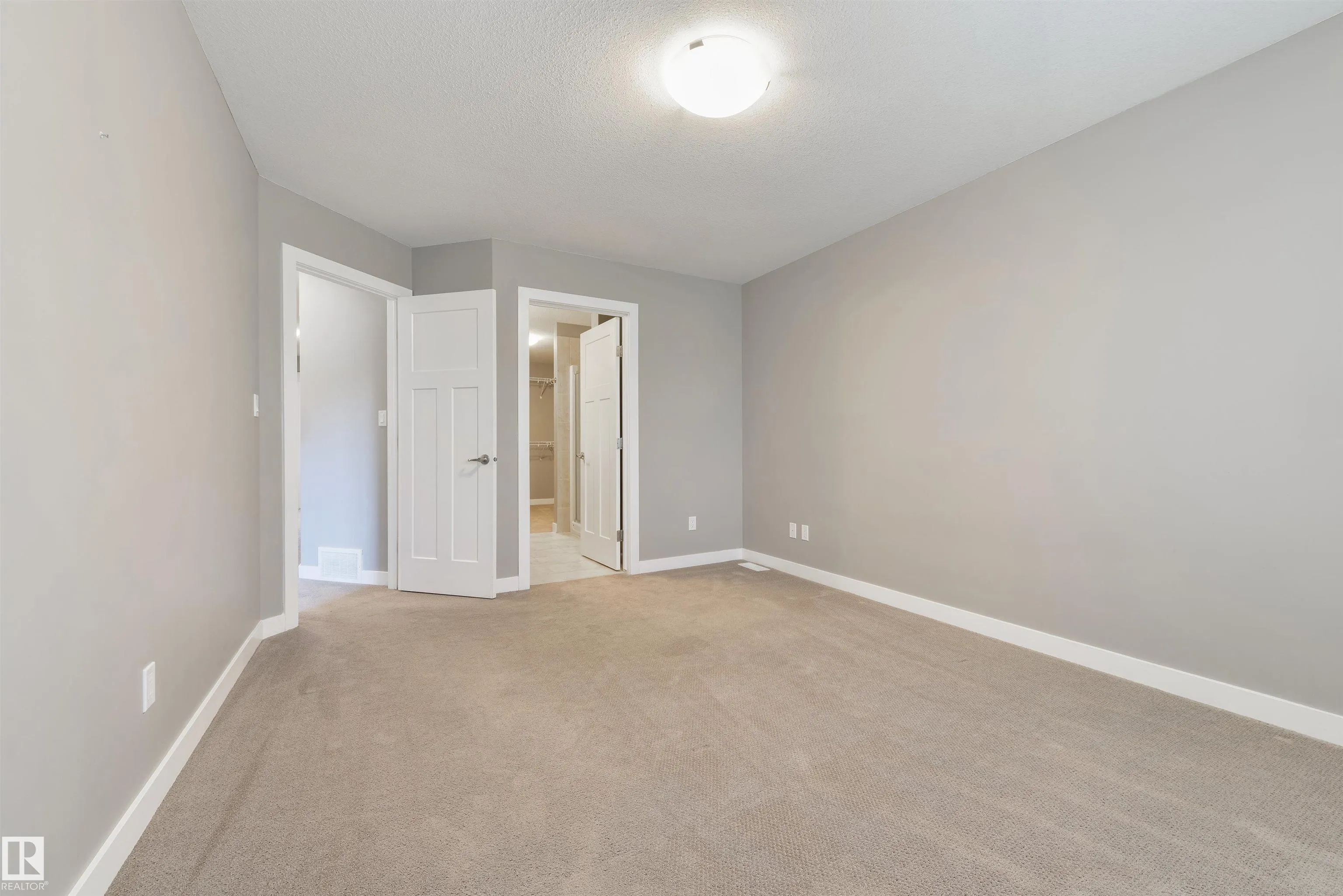 2328 WARE Crescent