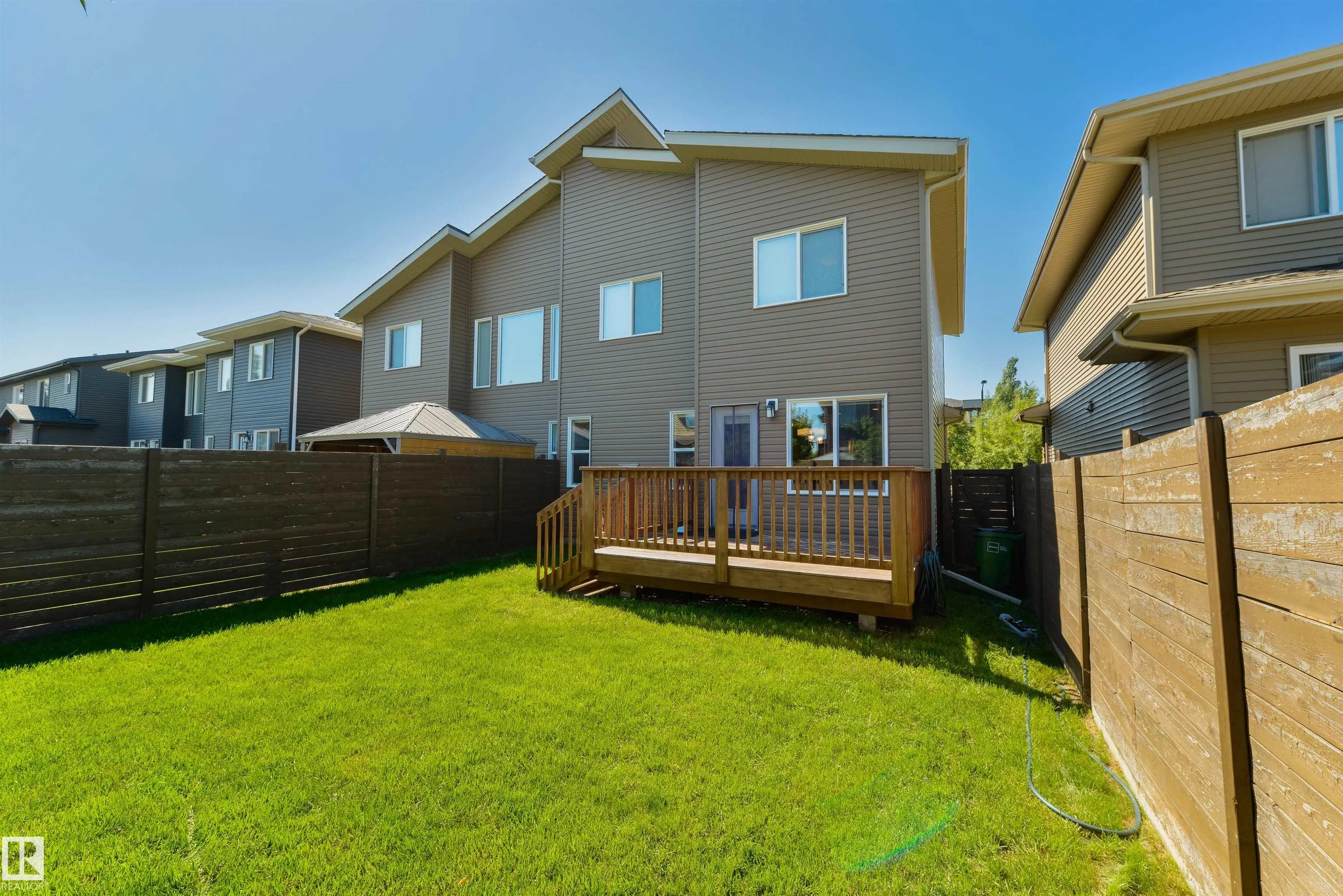 2328 WARE Crescent
