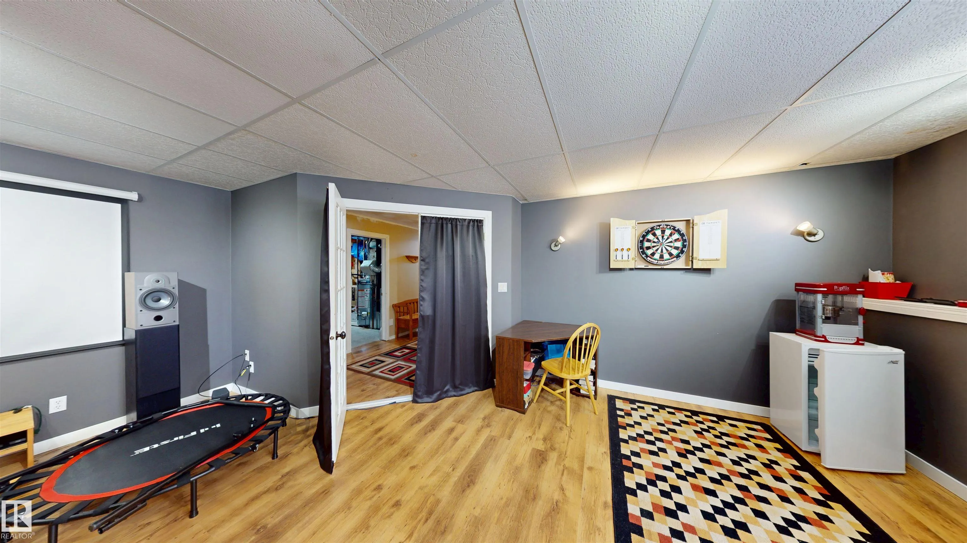 606 KANANASKIS Place