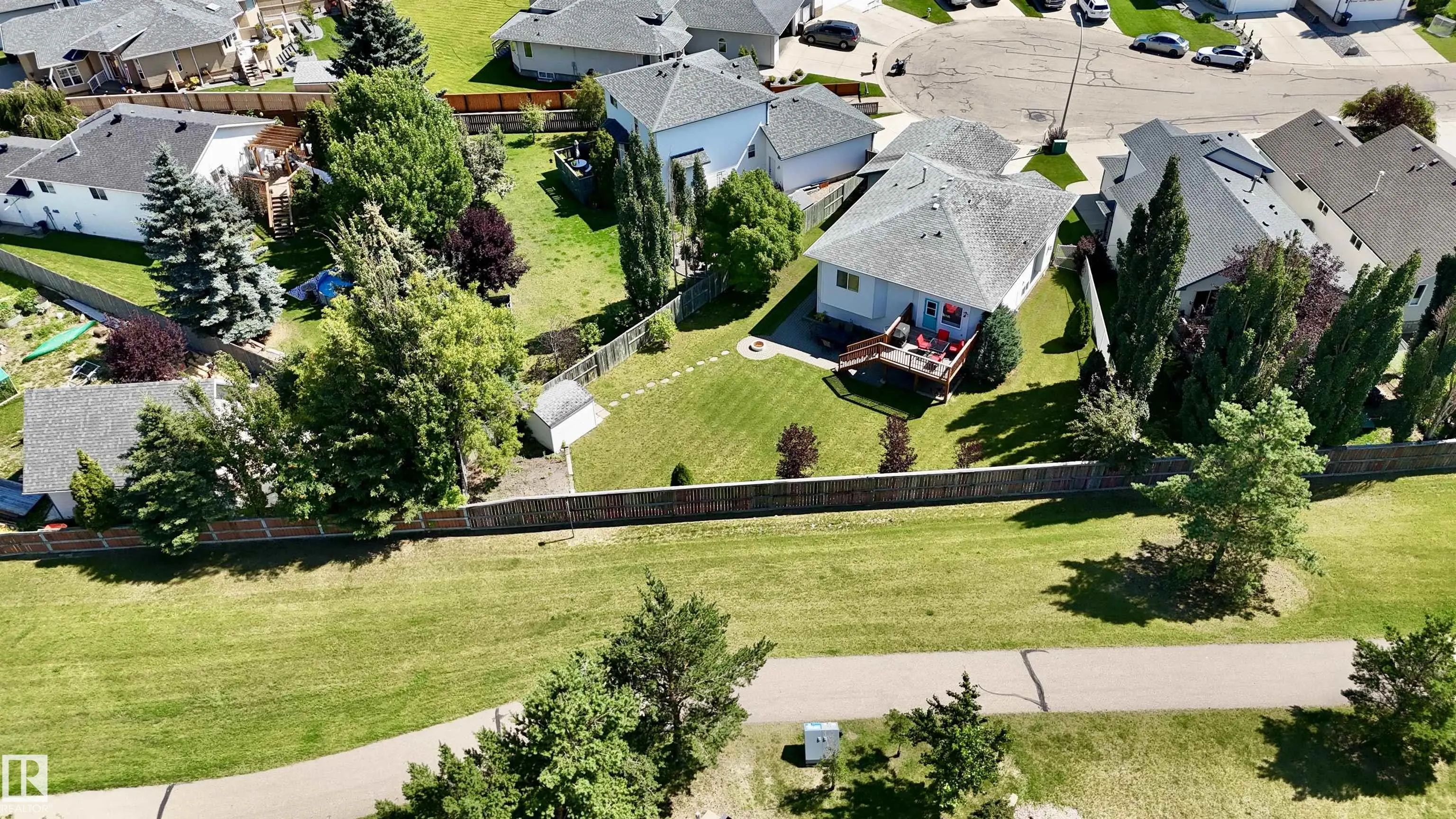 606 KANANASKIS Place