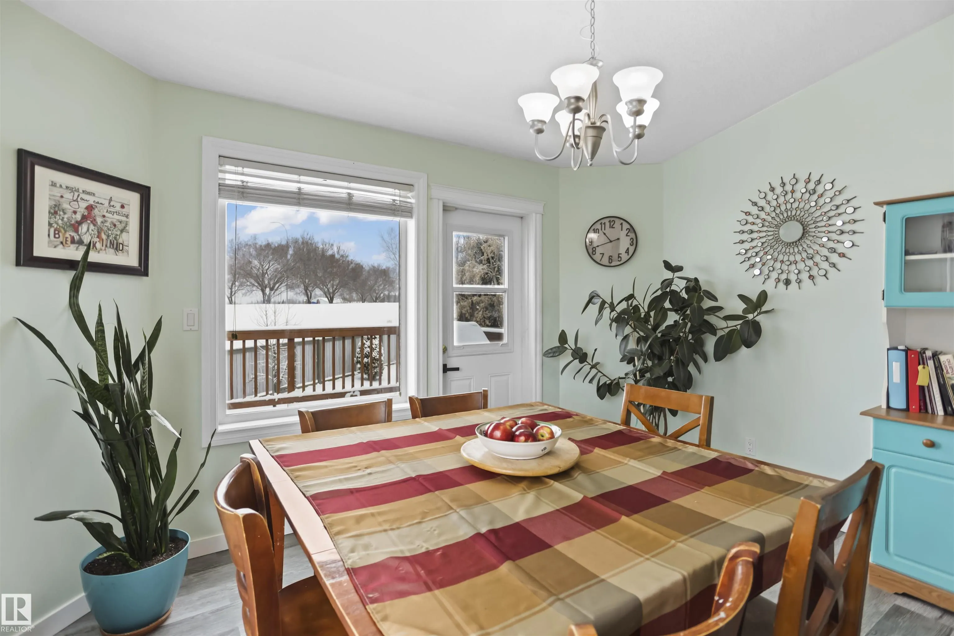 606 KANANASKIS Place