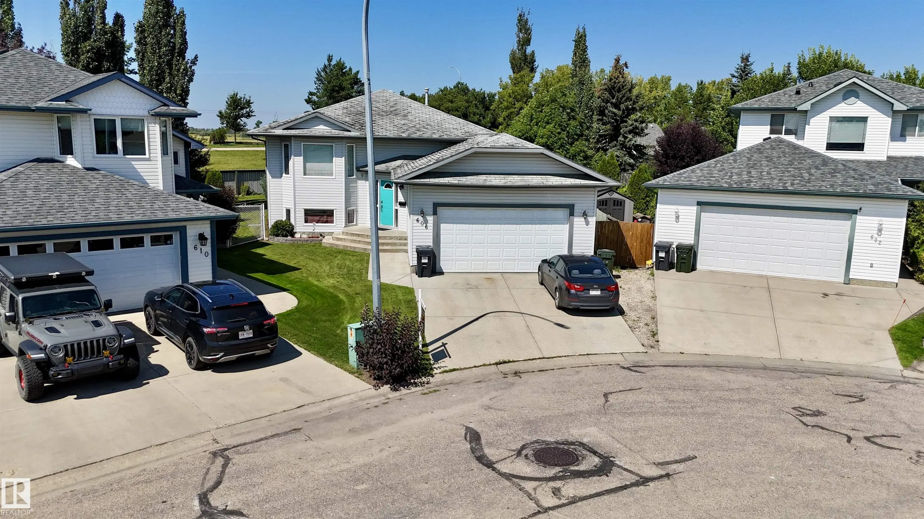 606 KANANASKIS Place