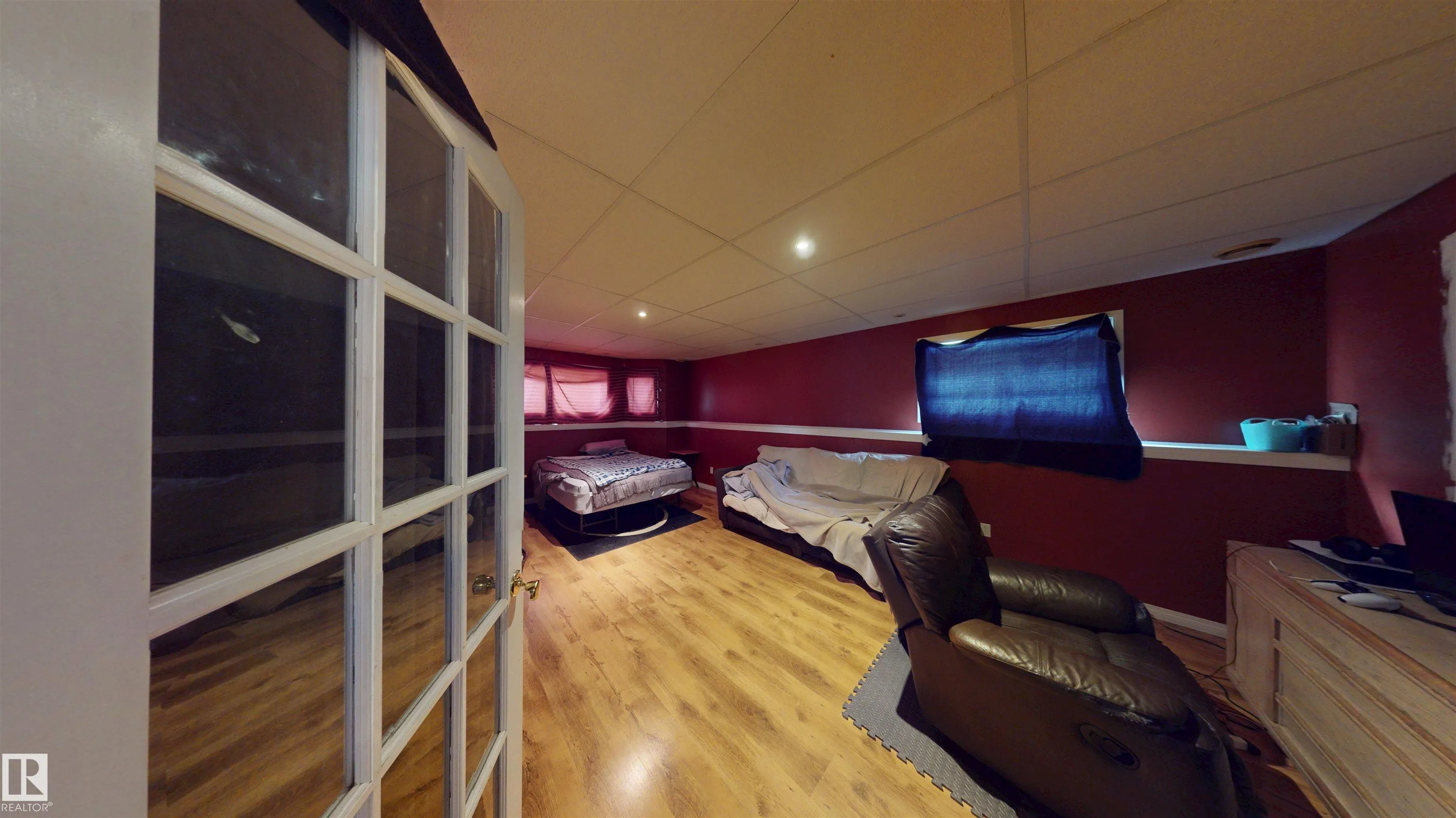 606 KANANASKIS Place