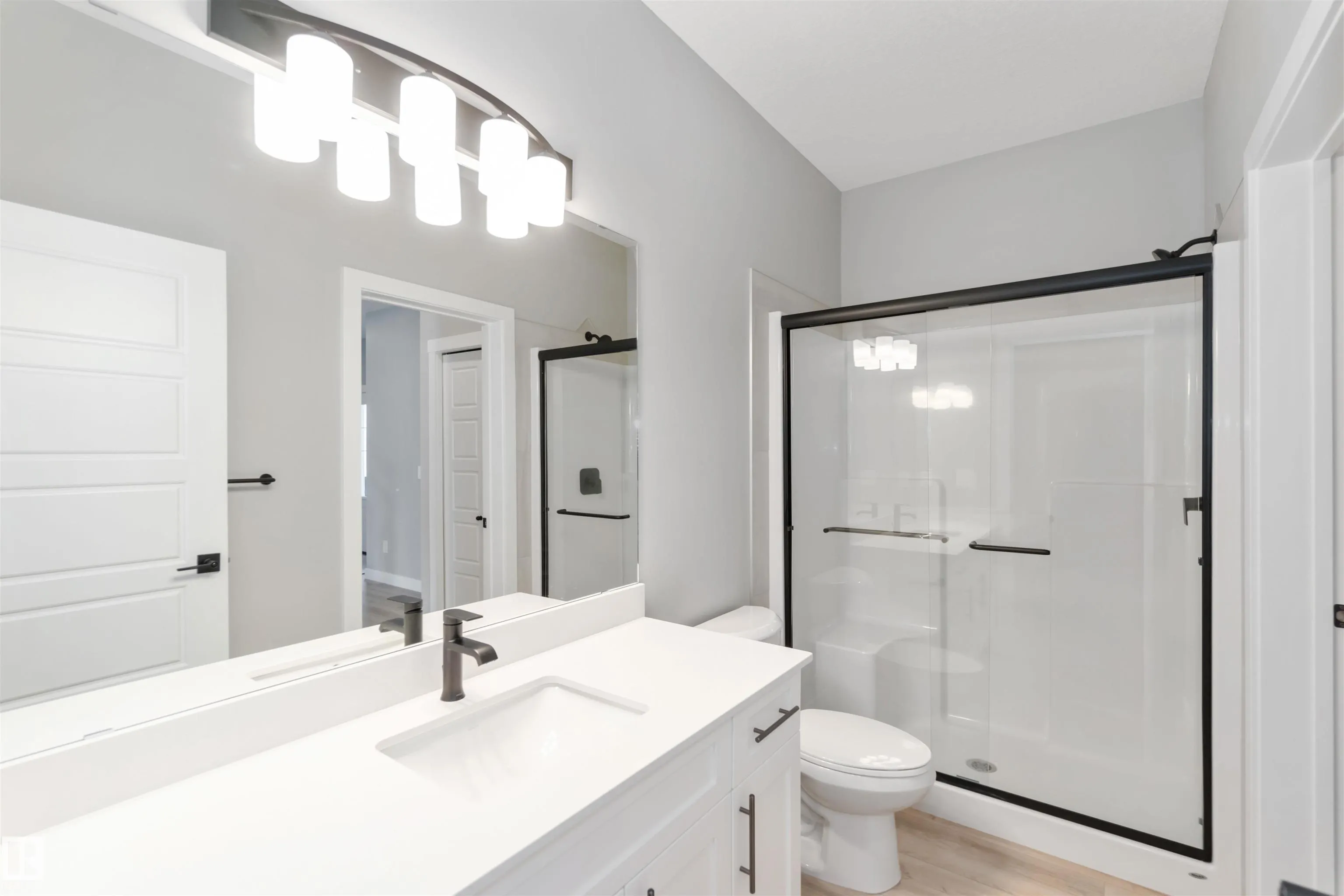 24 Meadowbrook Way