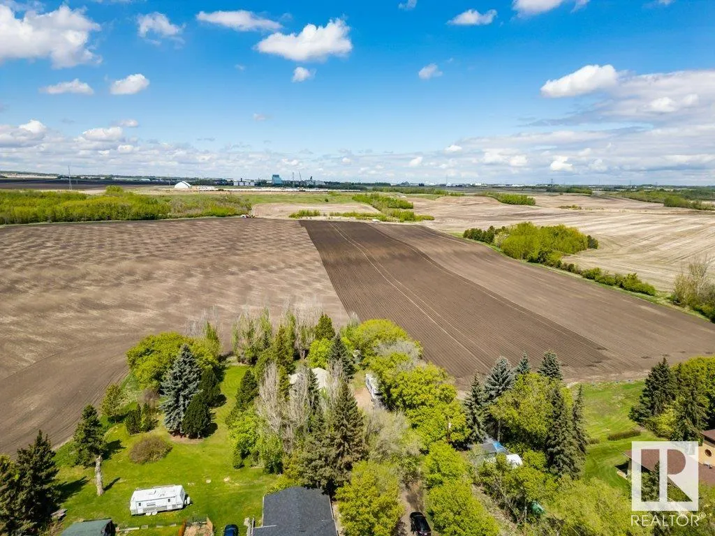 #38  55000 Lamoureux Drive