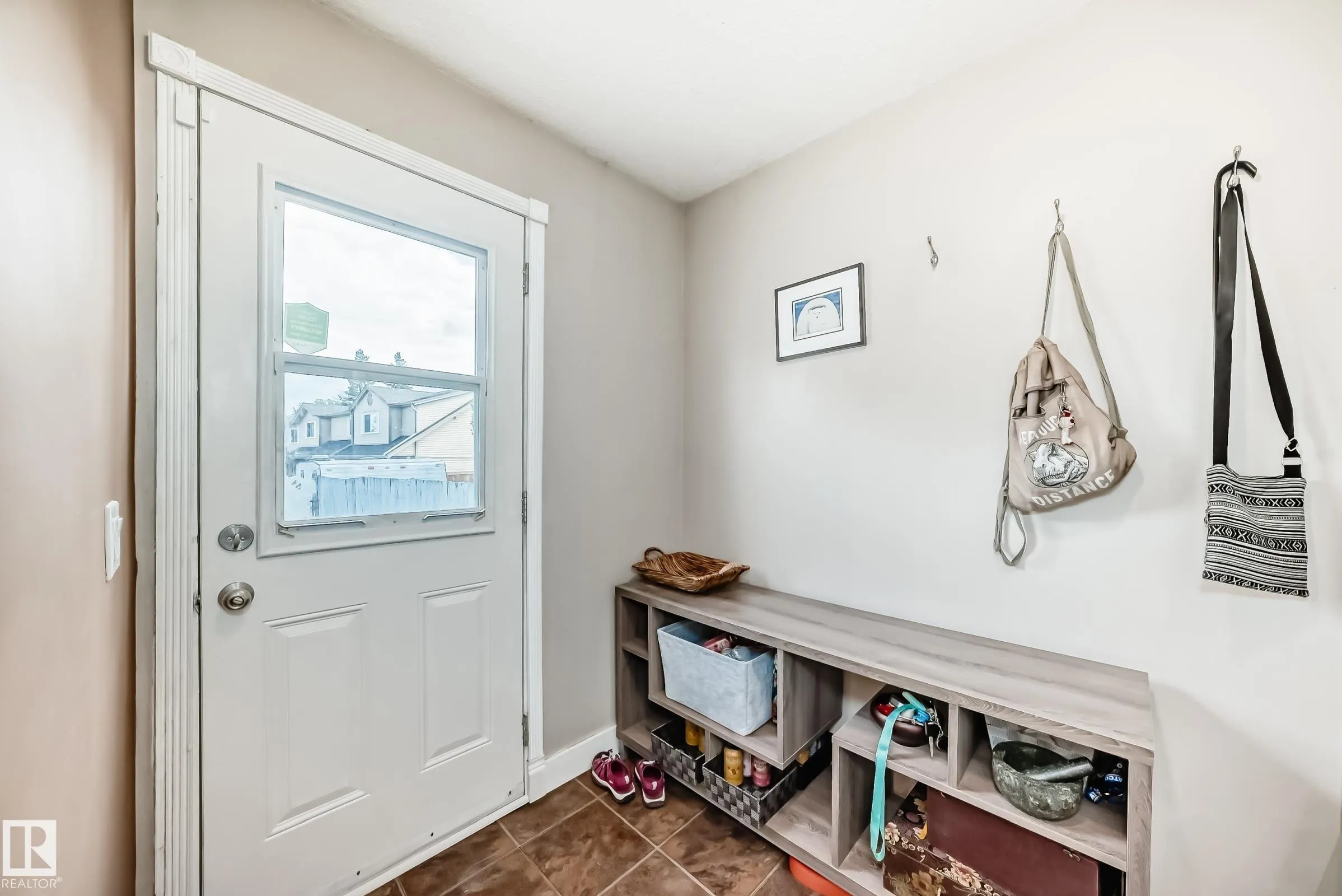 869 VILLAGE Mews