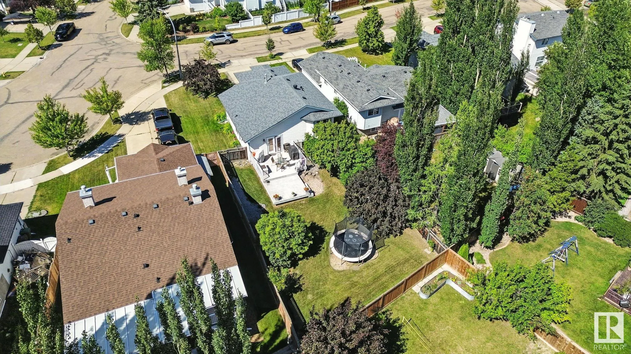 42 DUNDAS Place