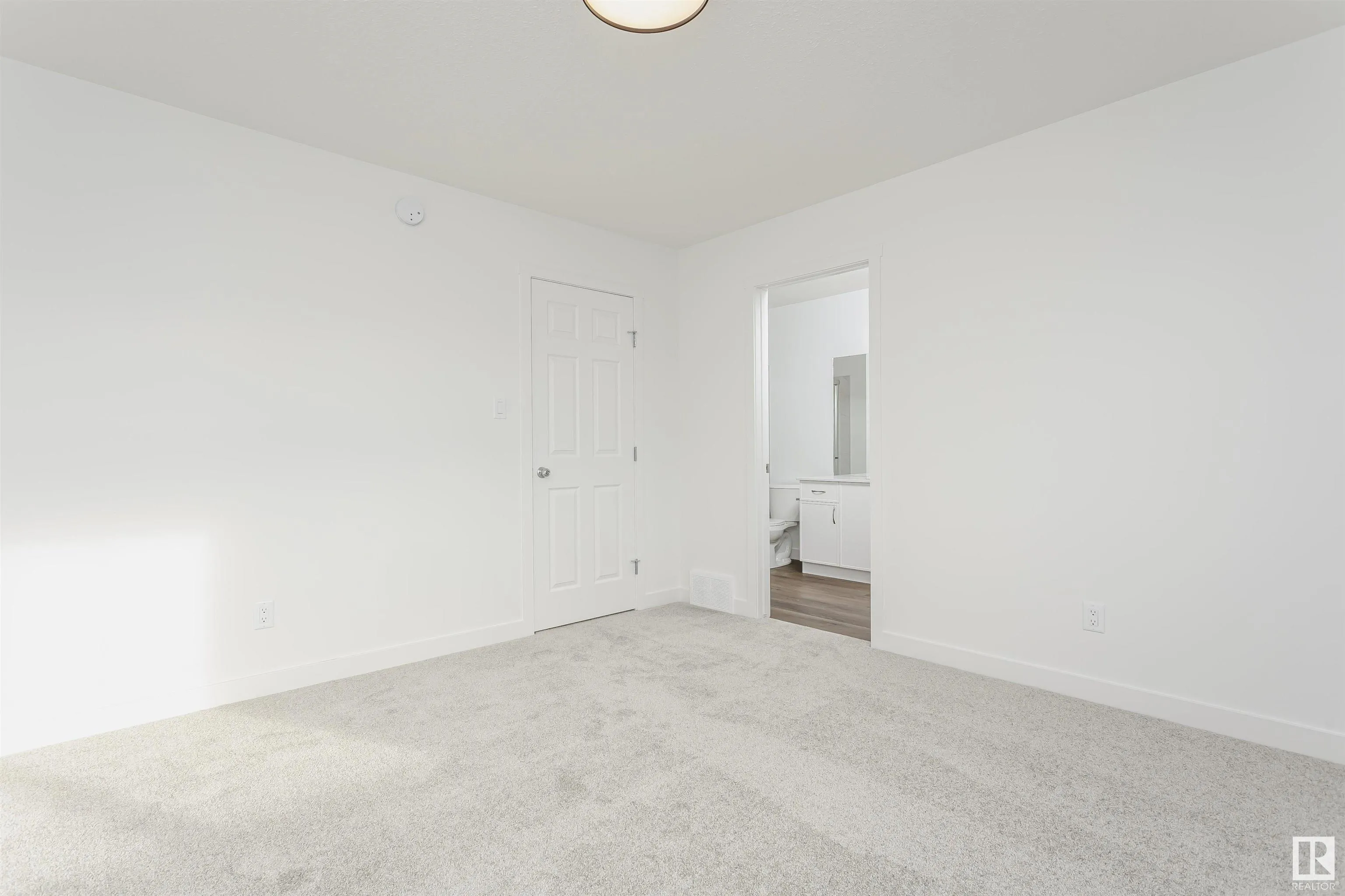 9530 CARSON BEND