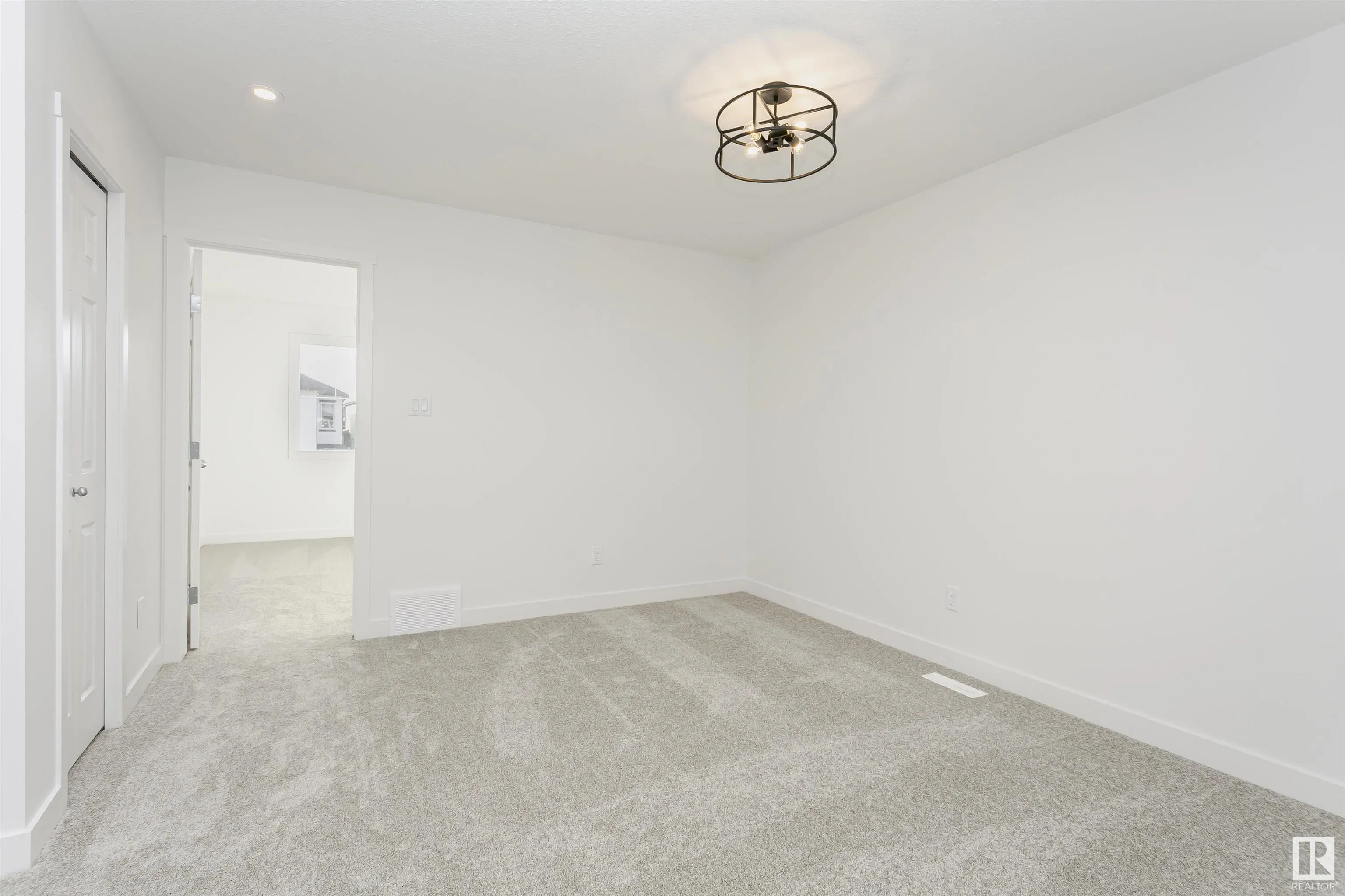 9530 CARSON BEND