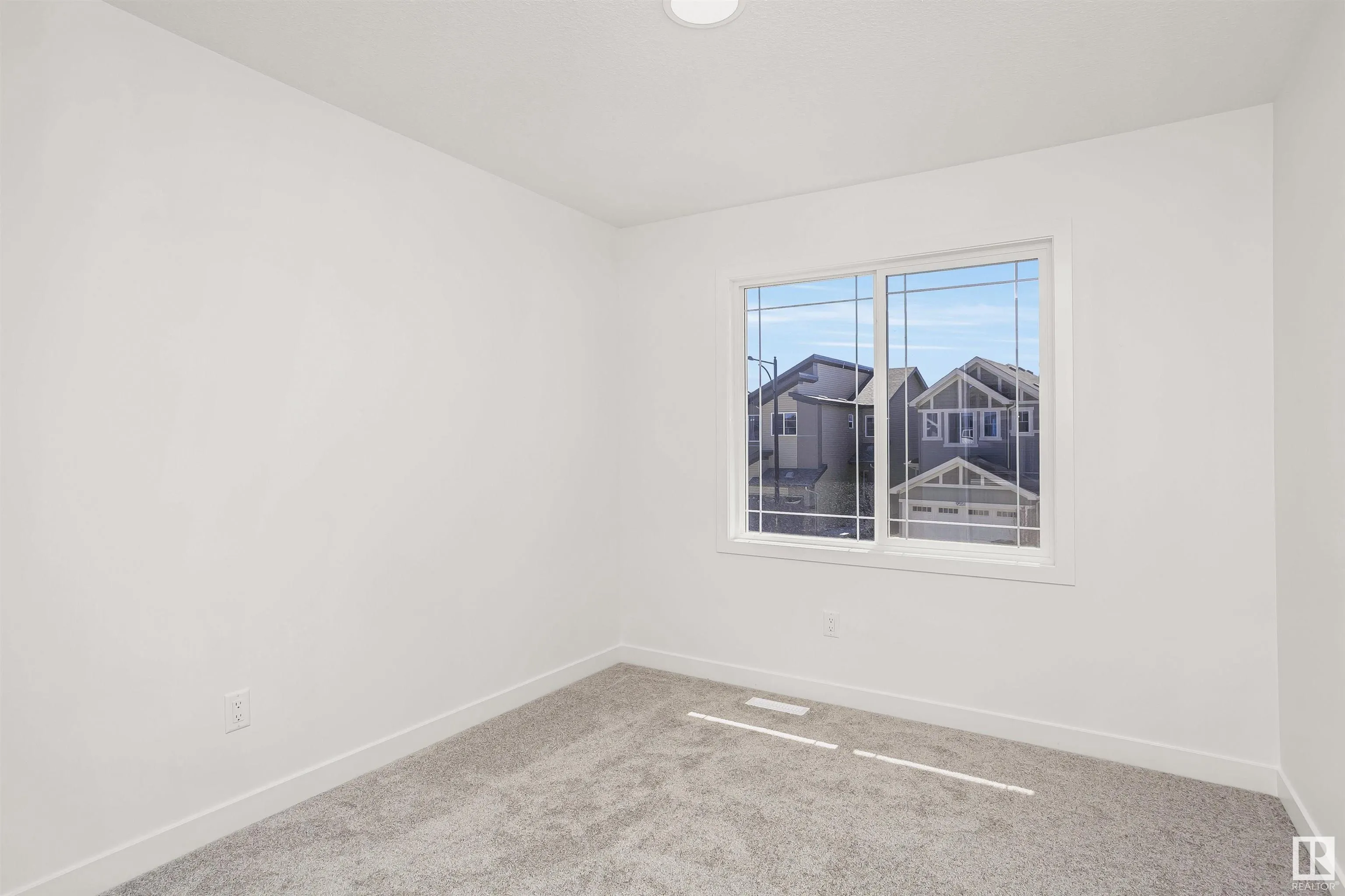 9552 CARSON BEND