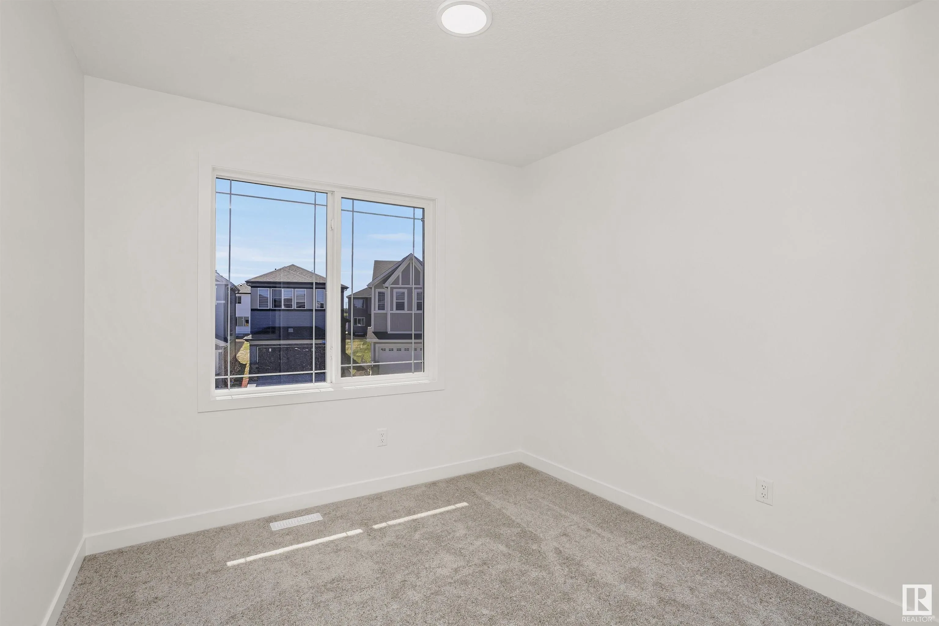 9552 CARSON BEND