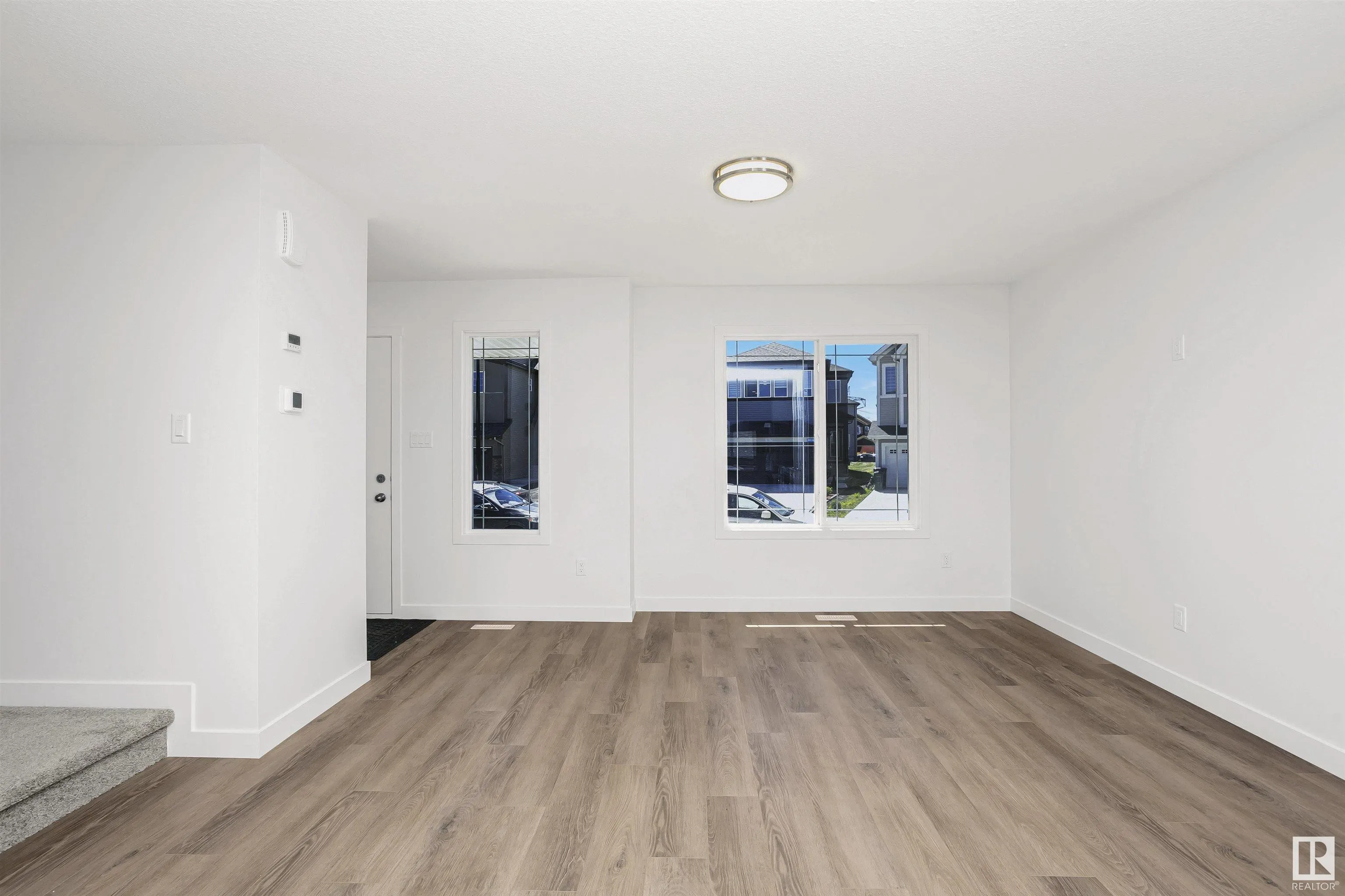 9552 CARSON BEND
