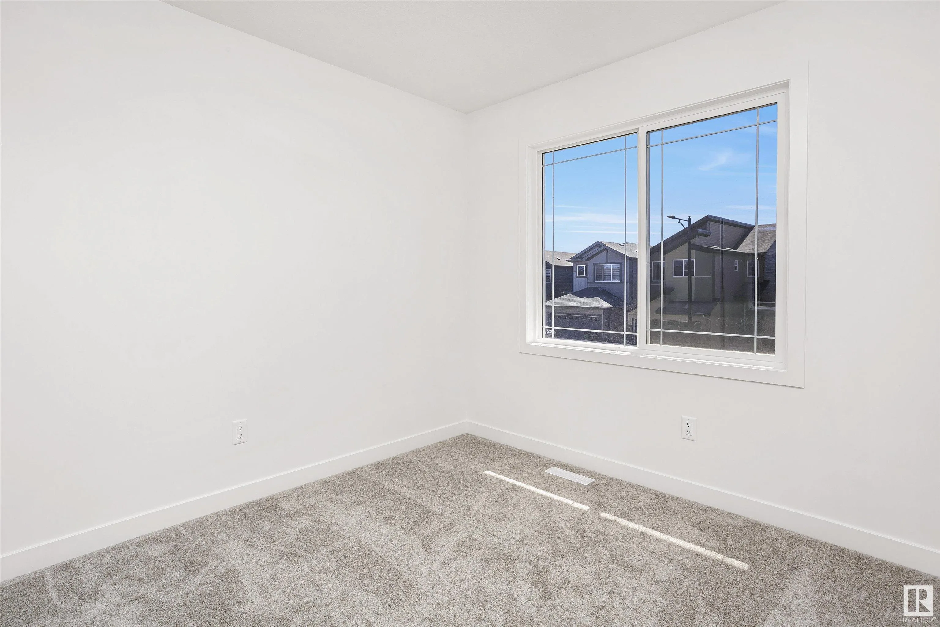 9552 CARSON BEND