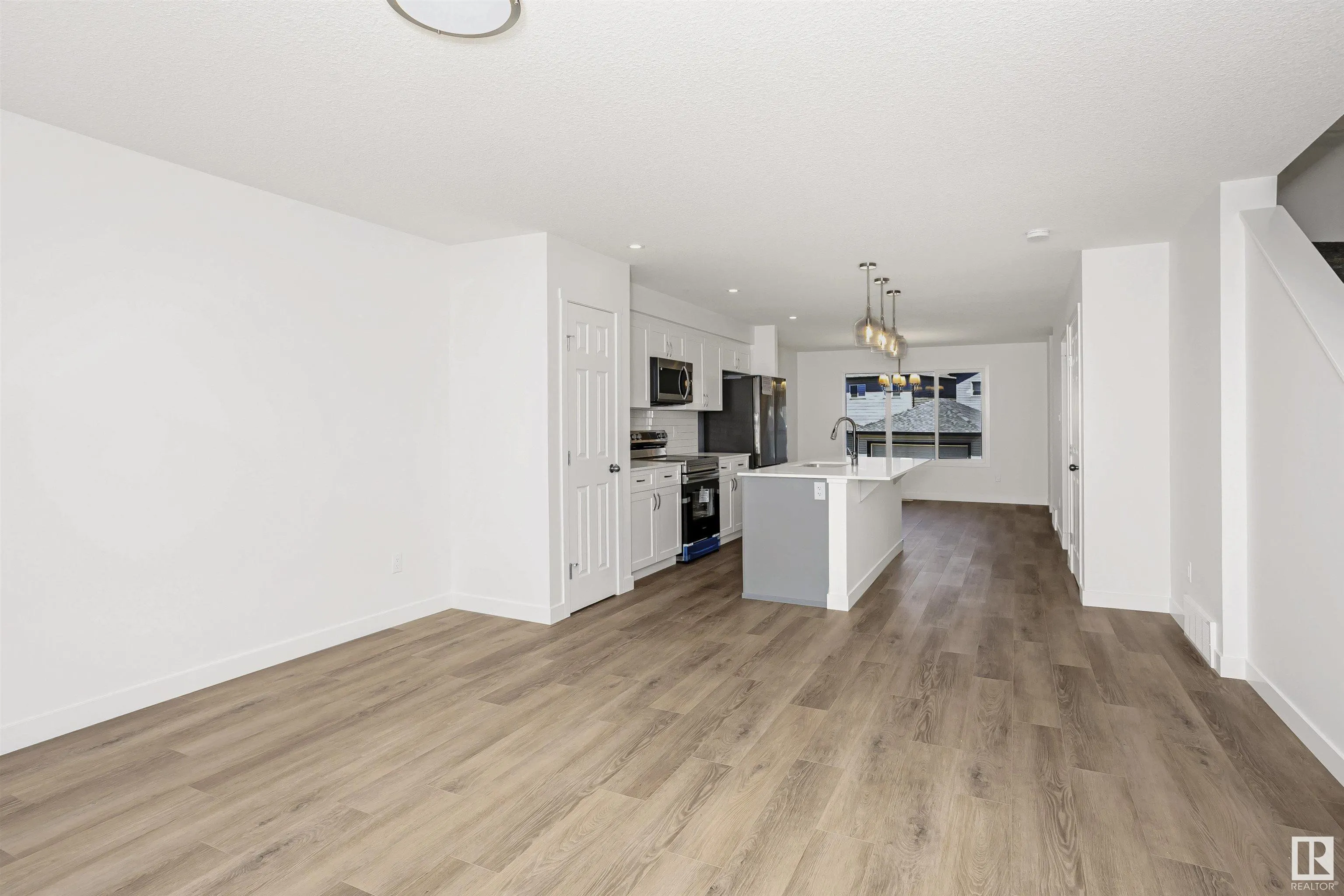 9552 CARSON BEND