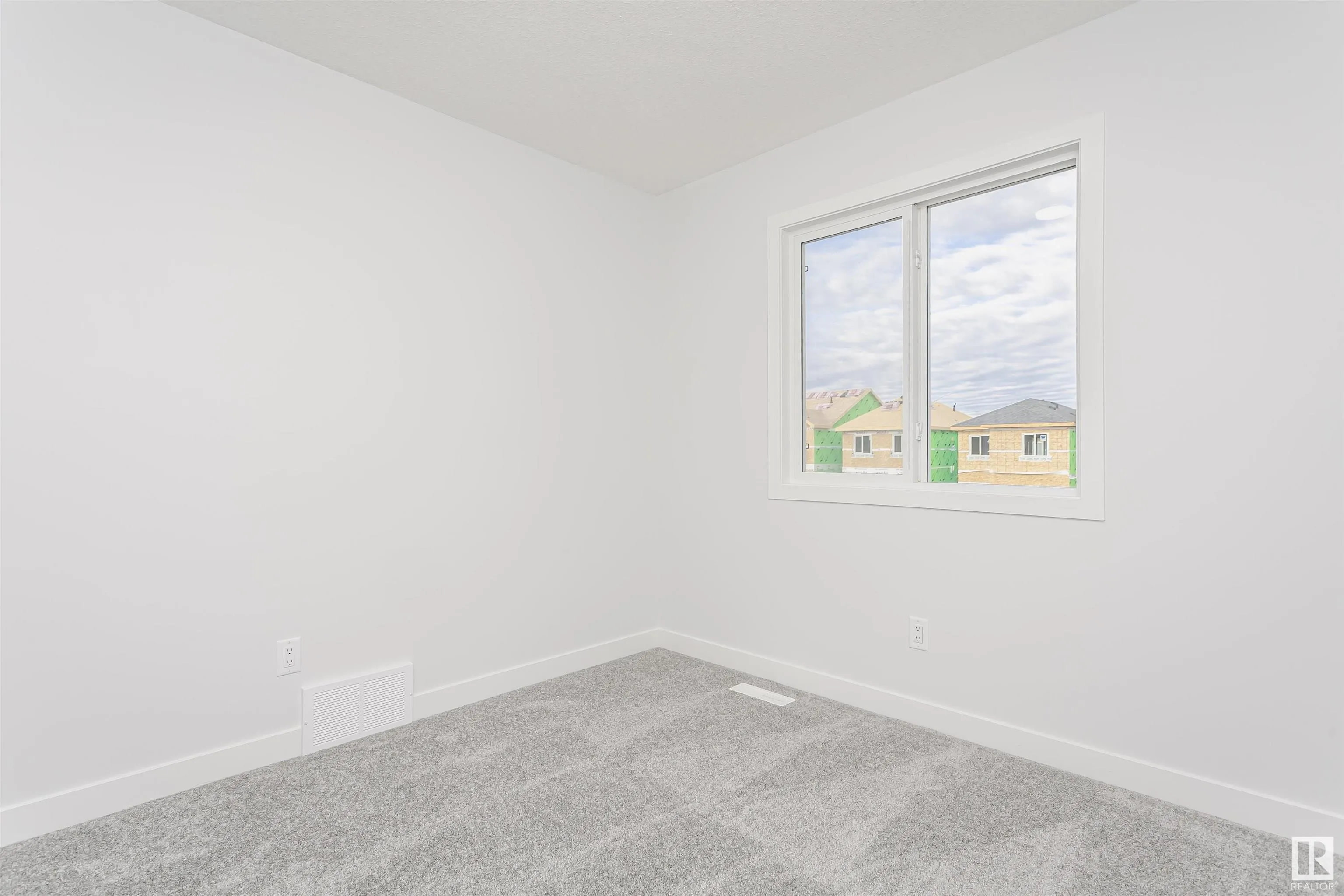 9564 CARSON BEND