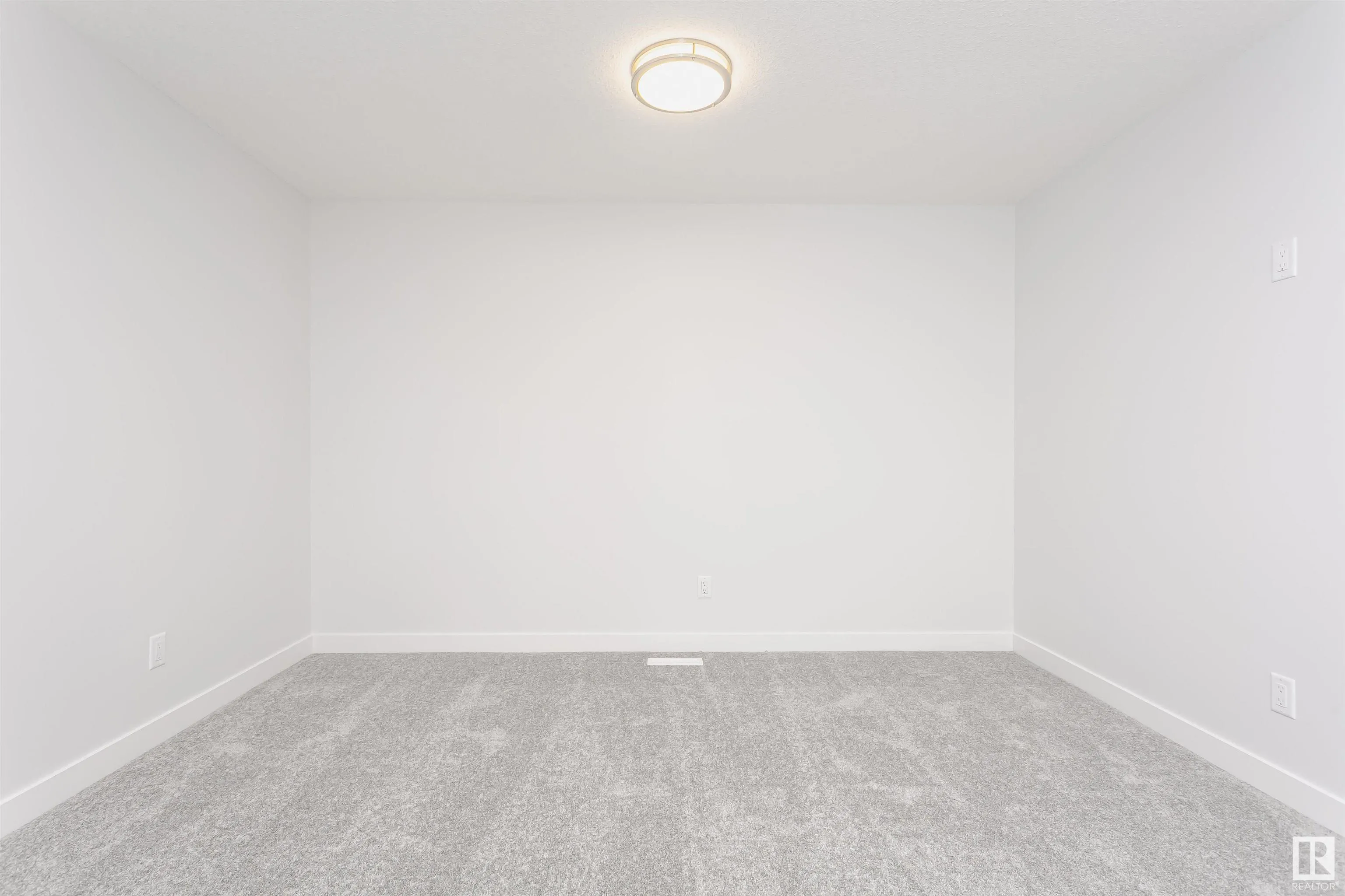 9564 CARSON BEND