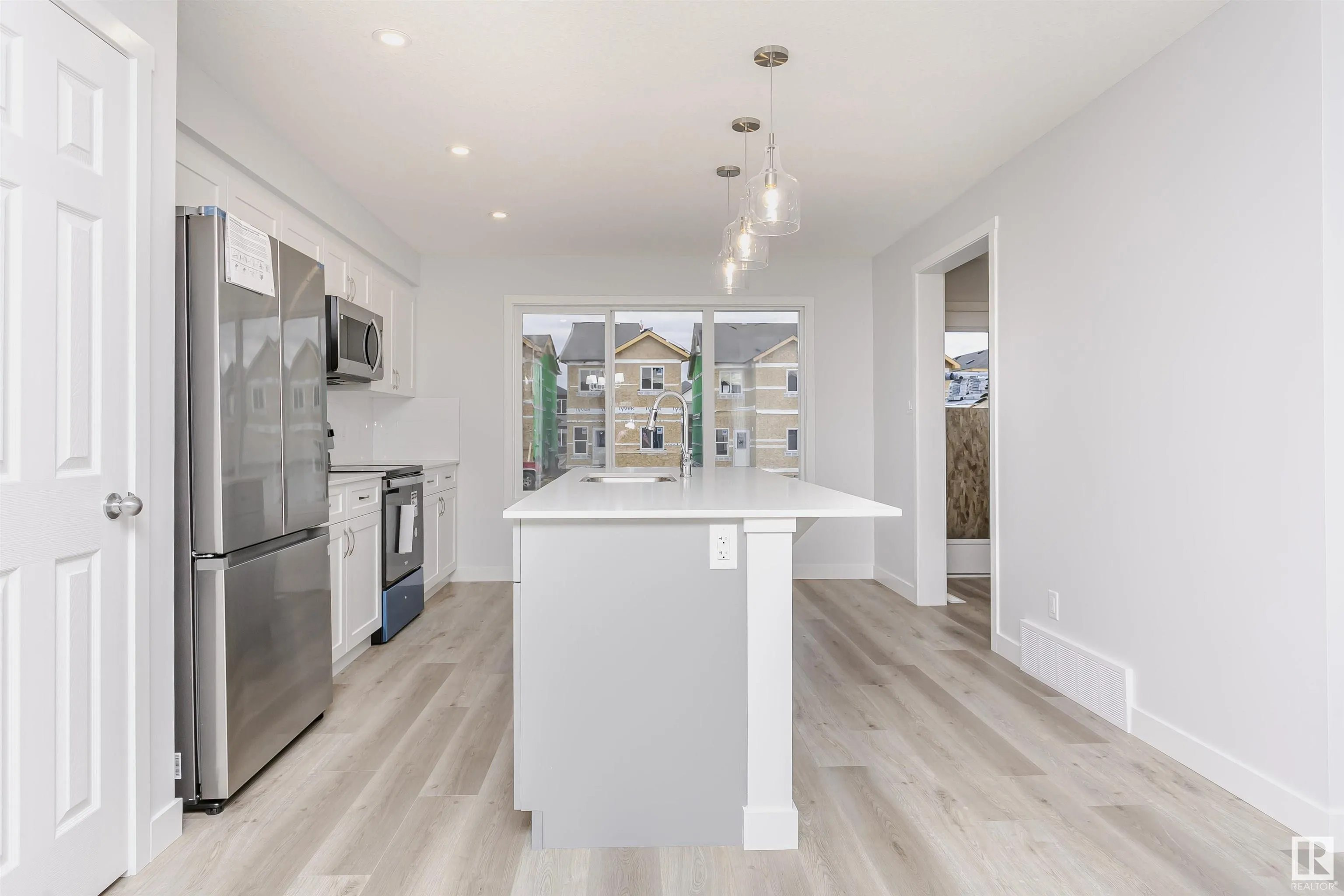 9564 CARSON BEND