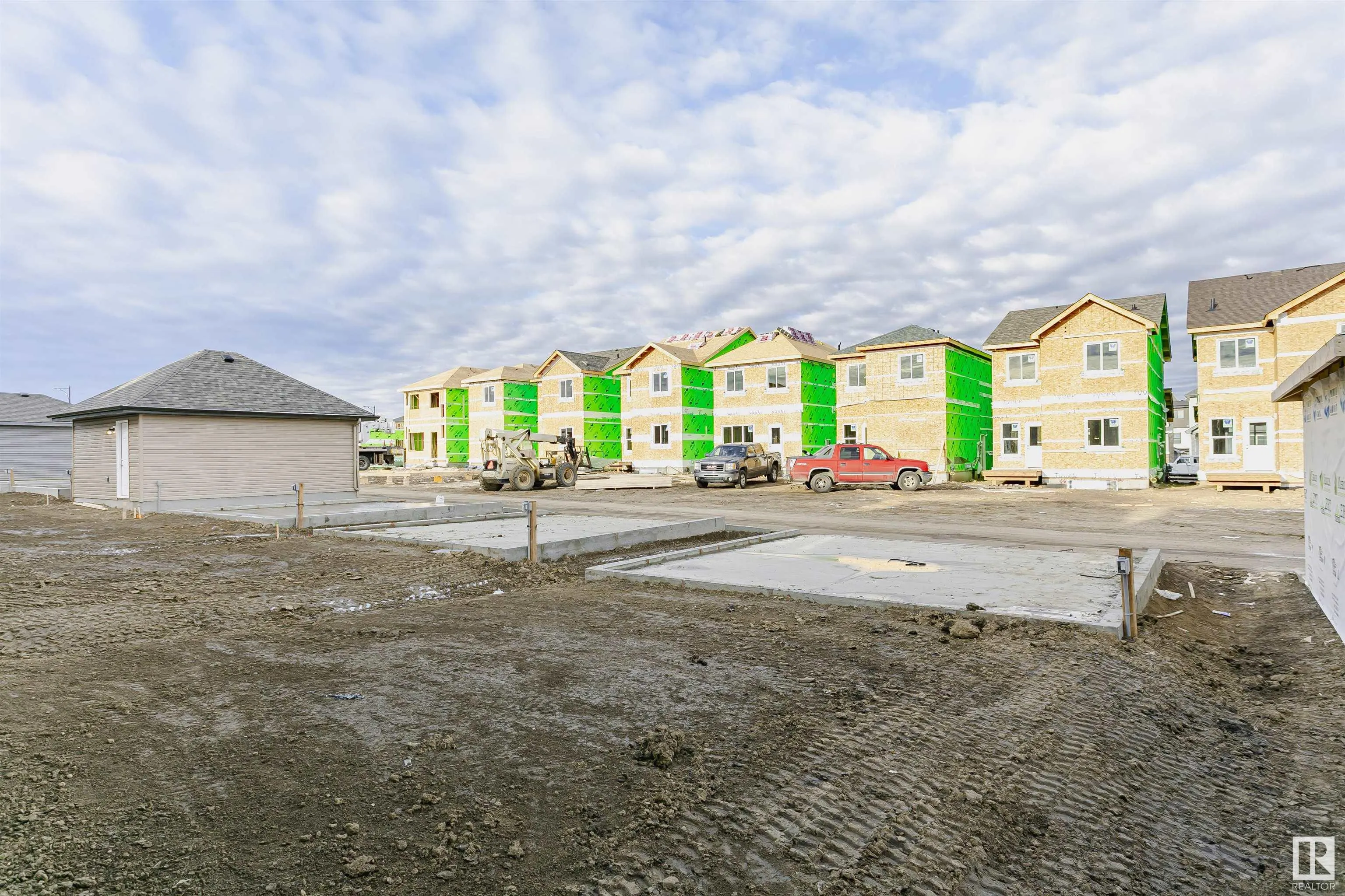9564 CARSON BEND