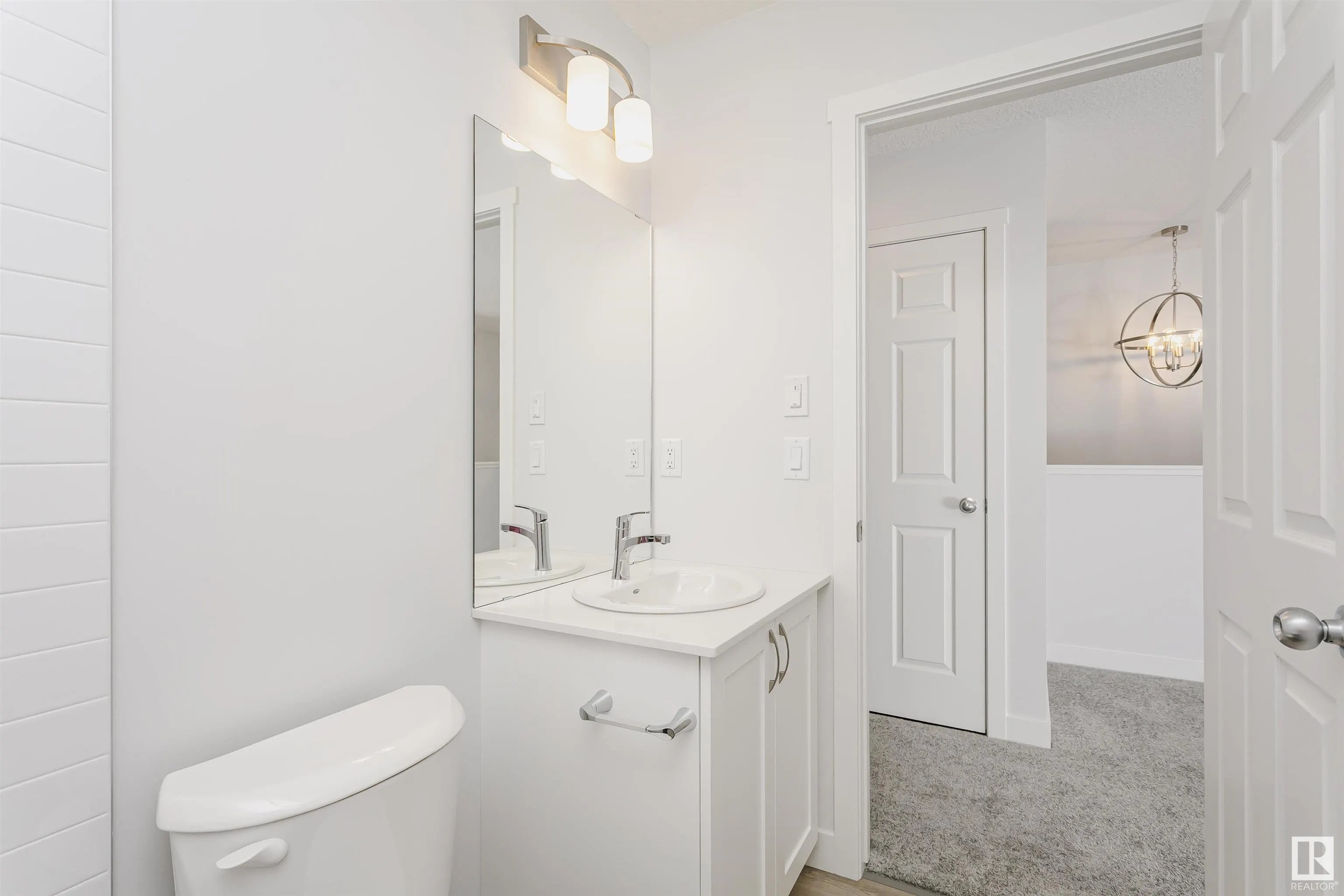 9564 CARSON BEND