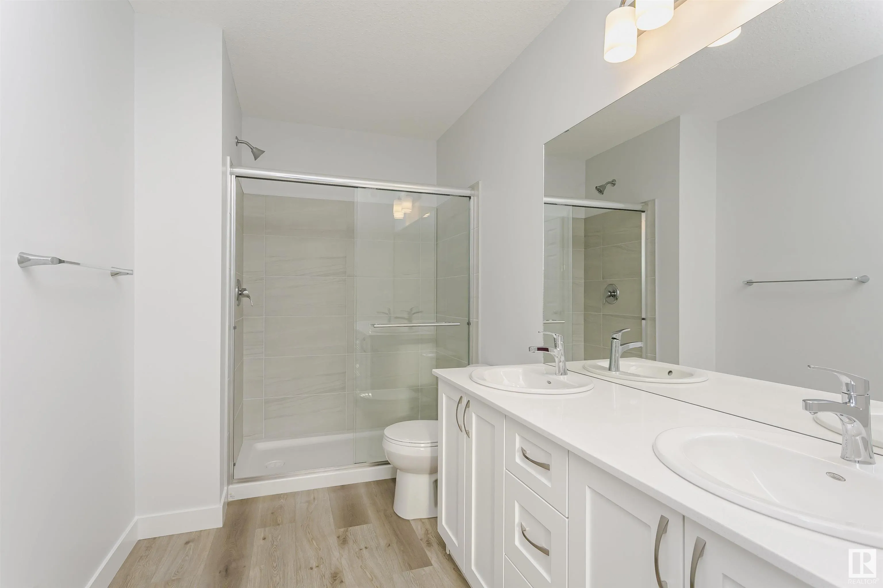 9564 CARSON BEND