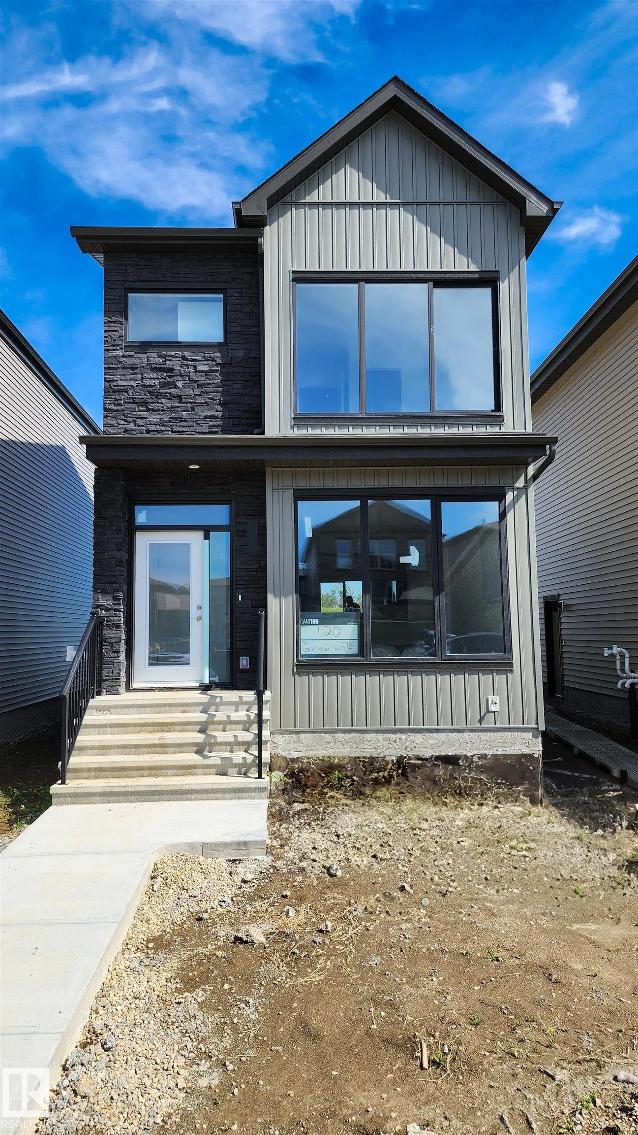 120 Garneau Gate