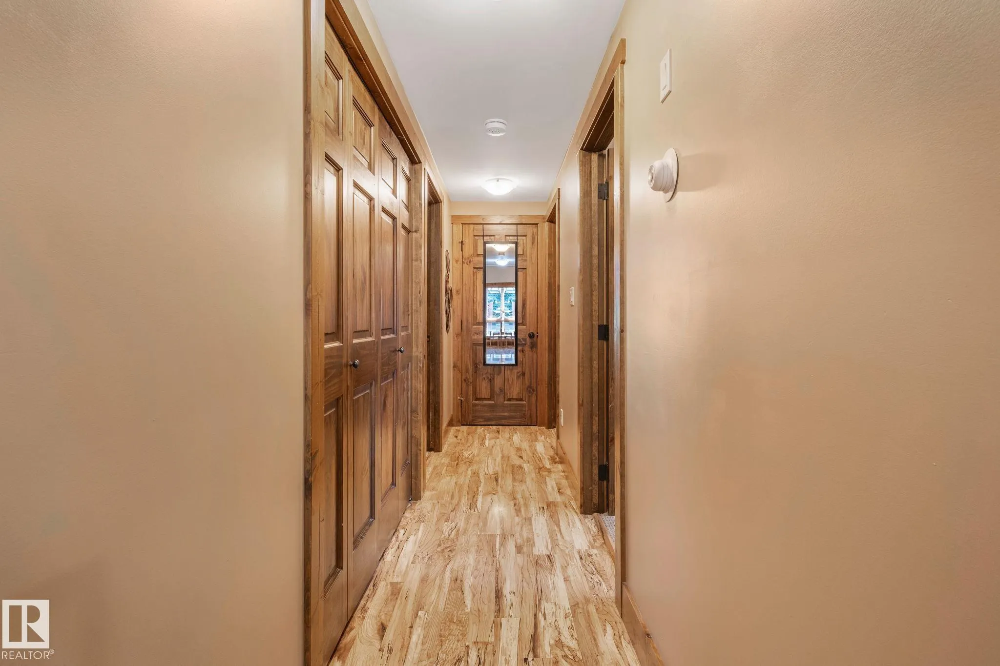 2402 Graybriar GR
