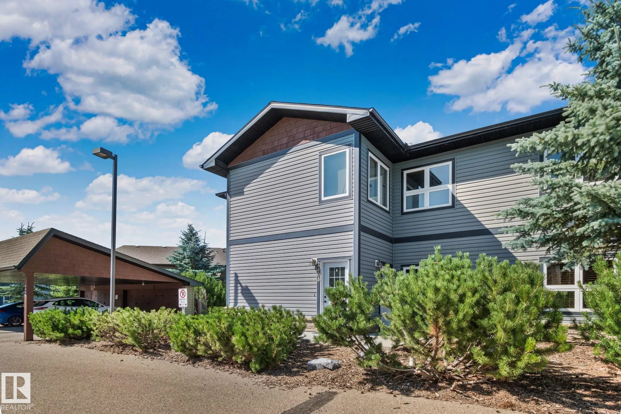 2402 Graybriar GR
