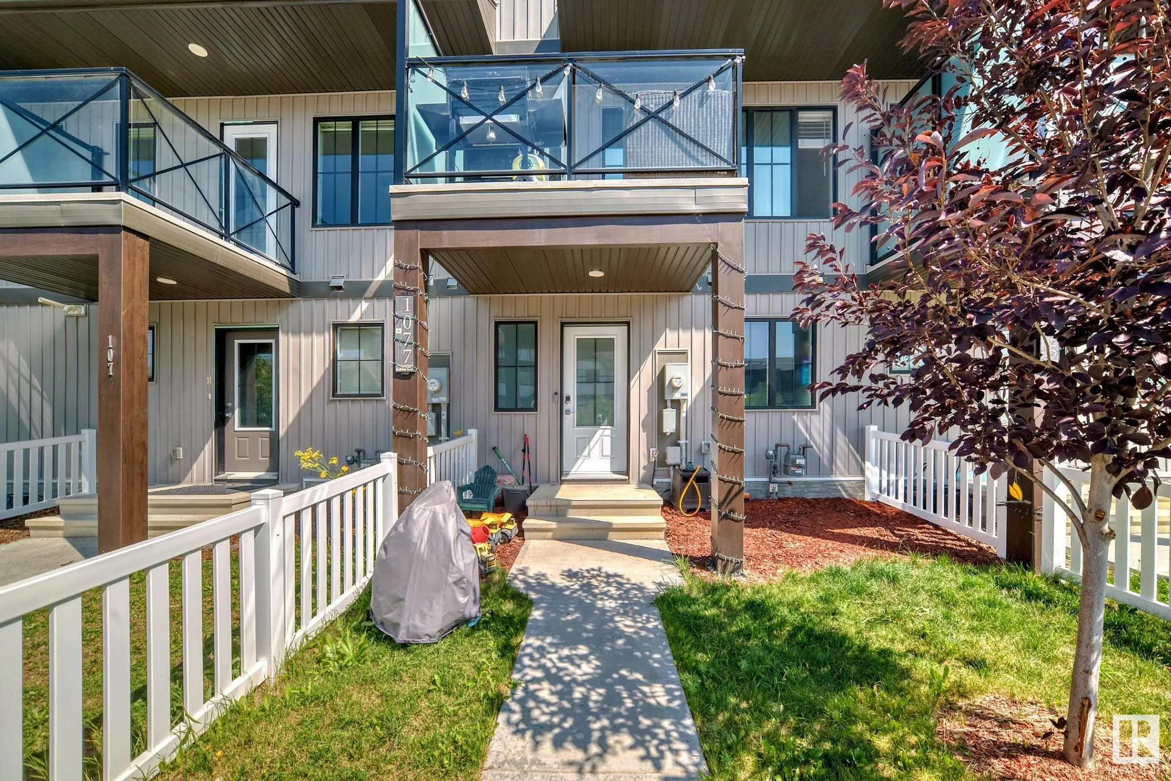 1077 CY BECKER Road